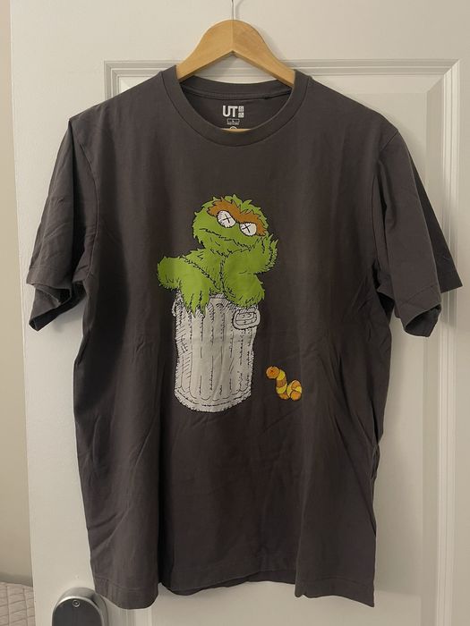 Uniqlo Kaws X Uniqlo X Sesame Street Oscar The Grouch Tee Grailed 8292