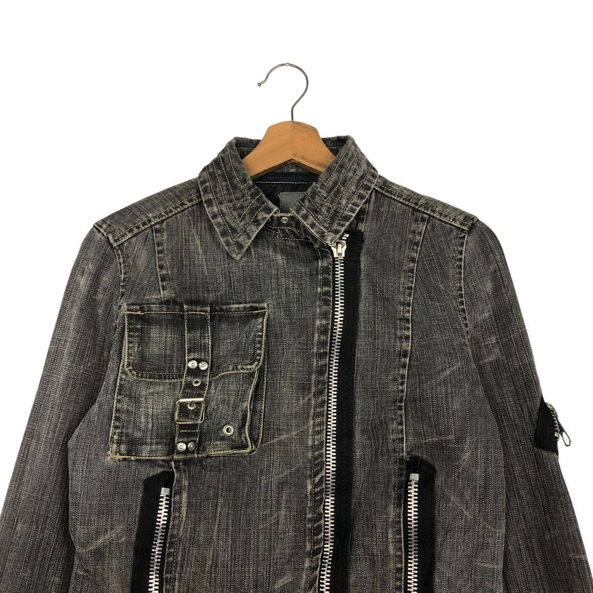 Japanese Brand 🔥VINTAGE CROPPED DENIM BIKER JACKET BISCOTE ISSEY MIYAKE Size US XS / EU 42 / 0 - 5 Thumbnail