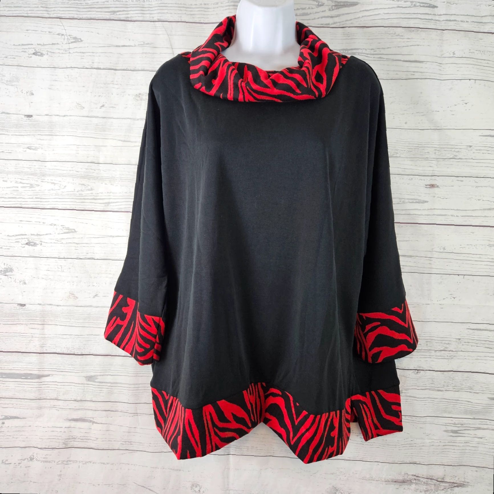 Vintage Carine Blouse Shirt Womens XL Black Red Animal Print 3/4 Sleeve Cowl Neck Size XL / US 12-14 / IT 48-50 - 2 Thumbnail
