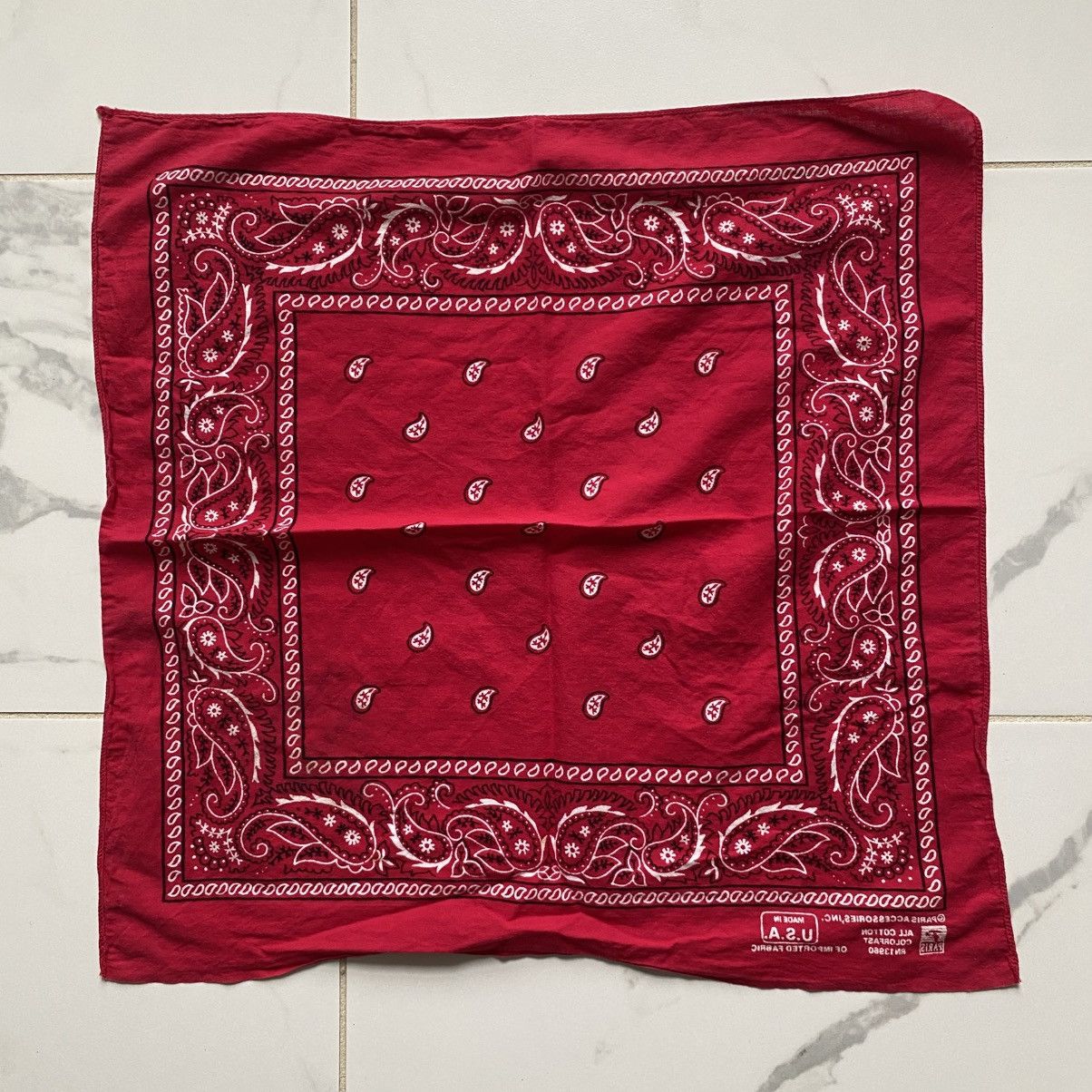 Vintage Vintage 1980s 80s Red Paisley Bandana 20” Made in USA Size ONE SIZE - 2 Thumbnail