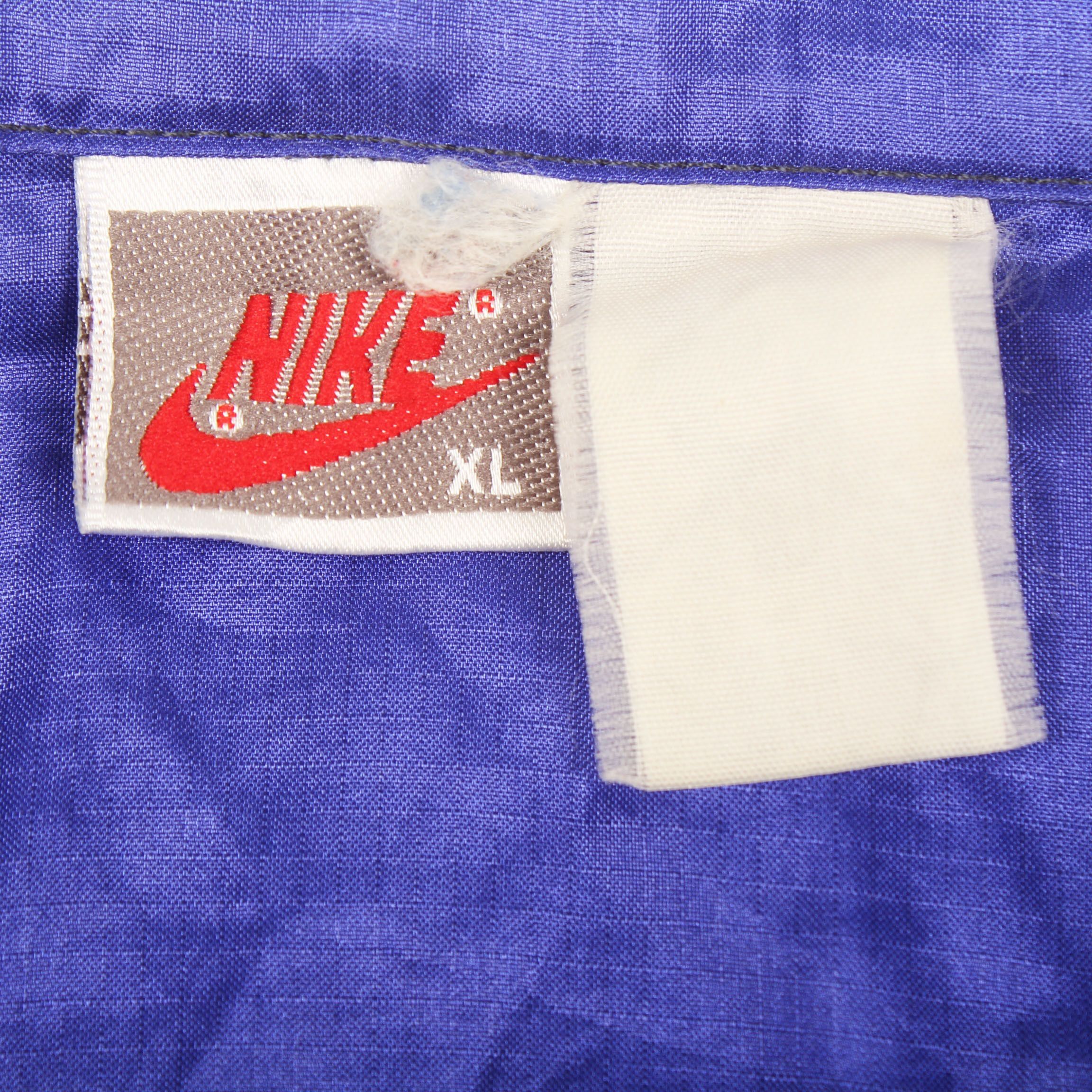 Nike Vintage Nike Big Swoosh Logo Windbreaker Jacket Size US XL / EU 56 / 4 - 7 Thumbnail