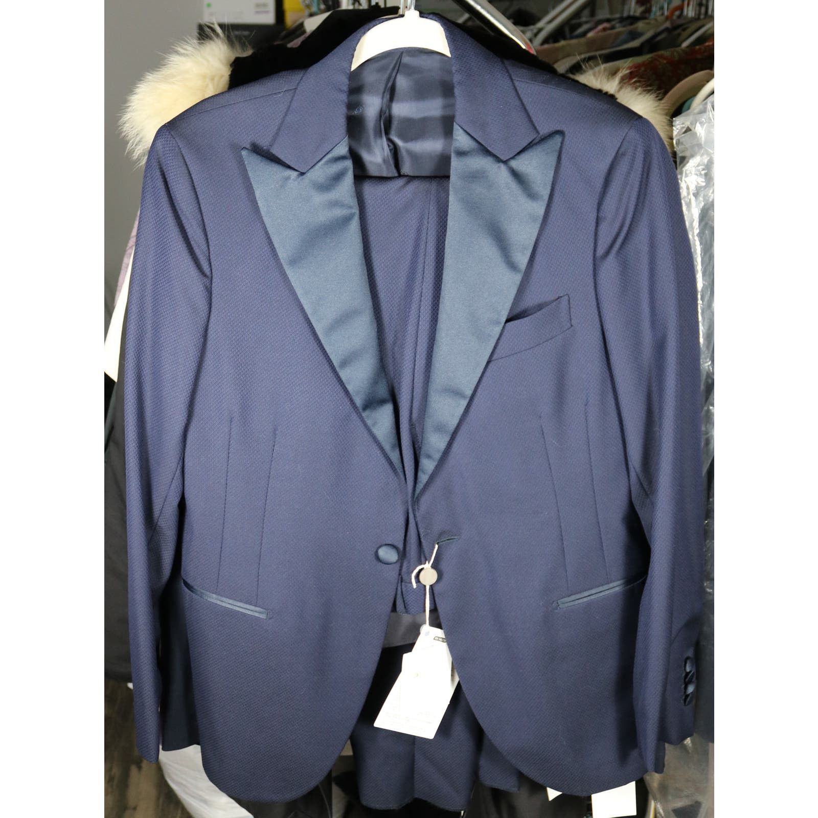 image of Magnolia Pearl Bagnoli Sartorio Napoli Tuxedo Suit 38 / 48 Navy in Blue, Men's (Size 38R)