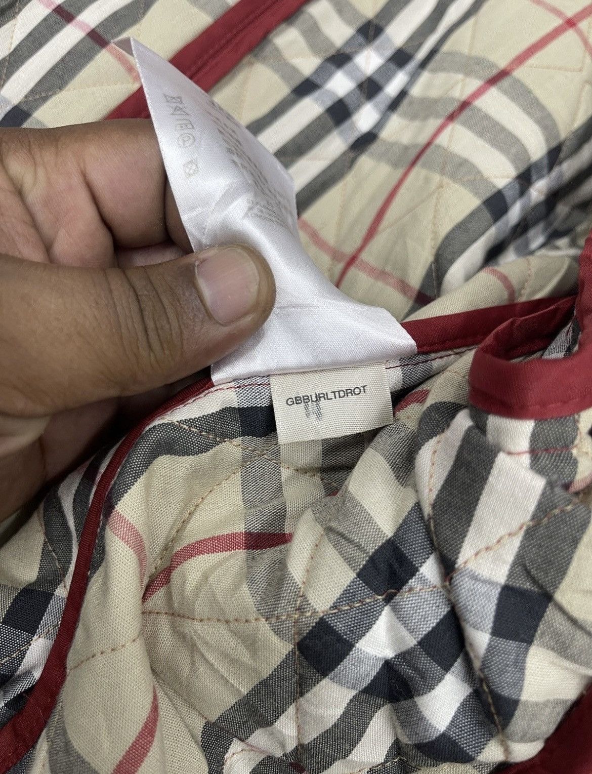 Burberry RARE💥BURBERRY RED QUILTED JACKET Size M / US 6-8 / IT 42-44 - 14 Thumbnail