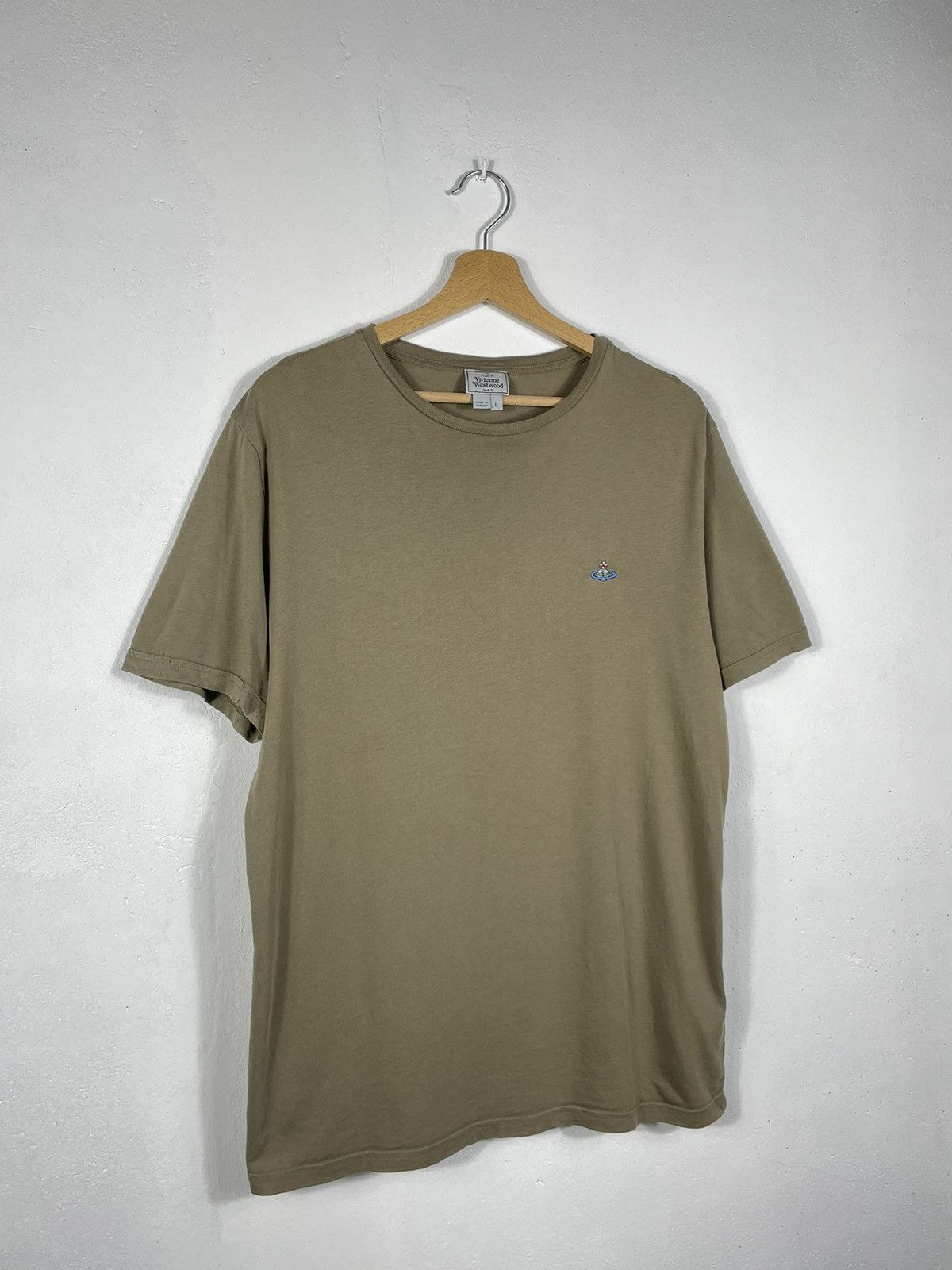 Vintage × Vivienne Westwood Vivienne Westwood Khaki T Short Tee Mini Logo Orb Size US L / EU 52-54 / 3 - 4 Thumbnail