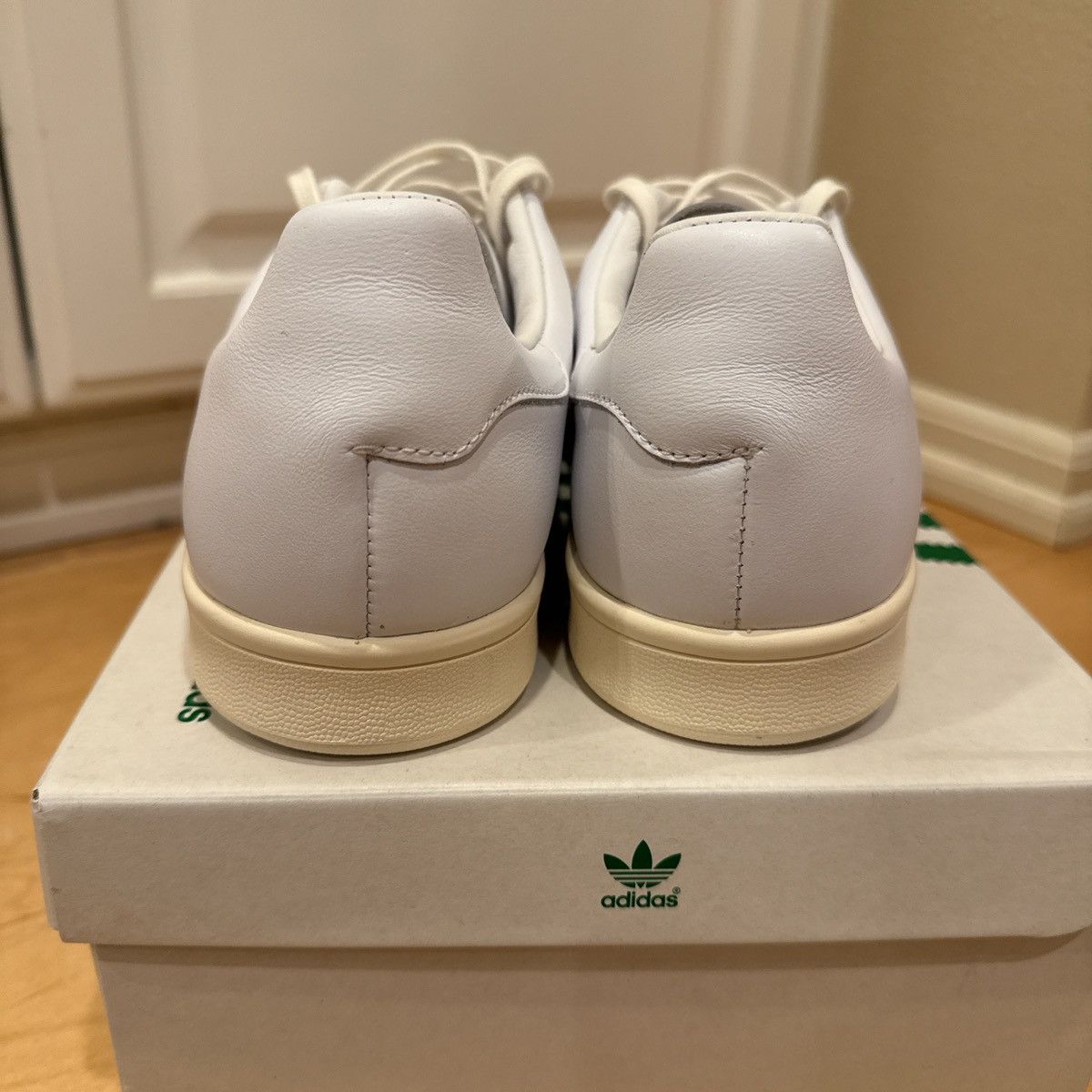 Adidas × Barneys New York Barney’s New York x Adidas Originals Stan Smith Size US 9 / EU 42 - 4 Thumbnail