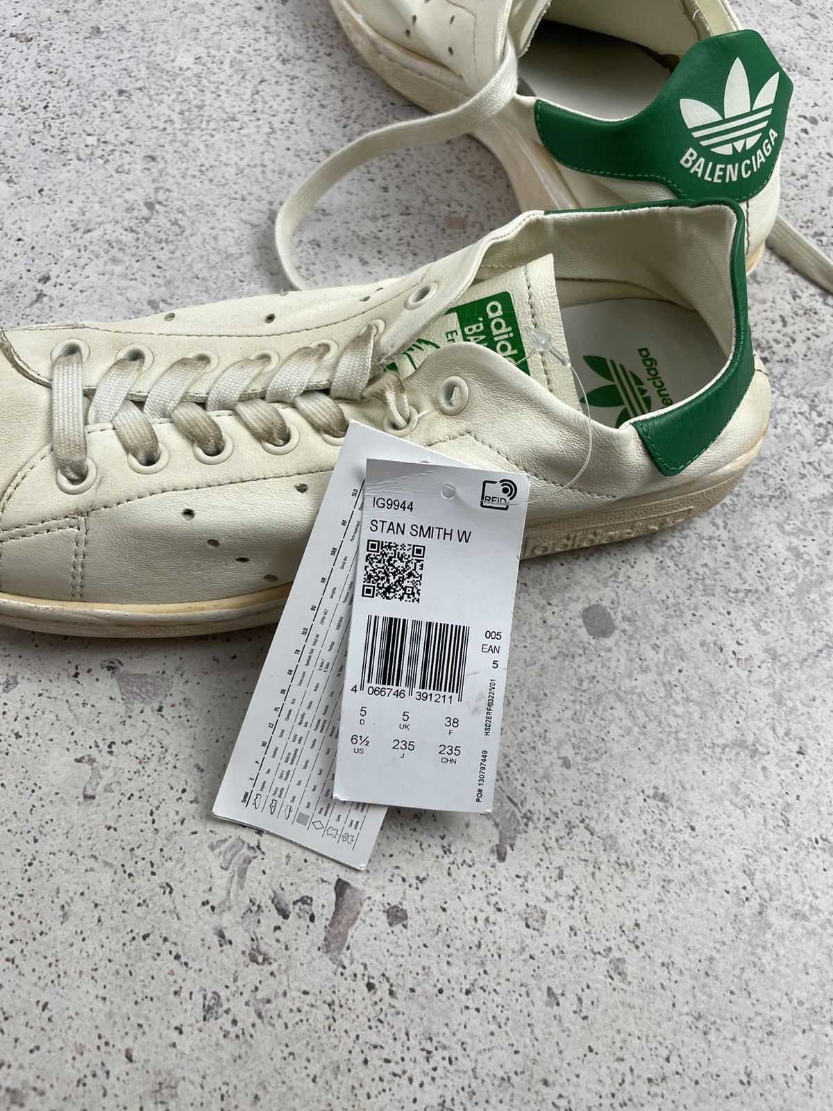 Adidas × Balenciaga Balenciaga x Adidas Women’s Stan Smith Worn Out Off White Size US 8 / IT 38 - 13 Thumbnail