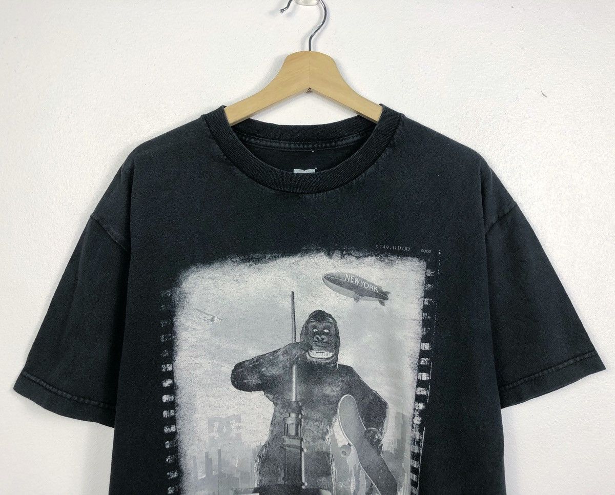 DC Rare Y2K DC Shoe Co King Kong Tee Size US L / EU 52-54 / 3 - 2 Thumbnail