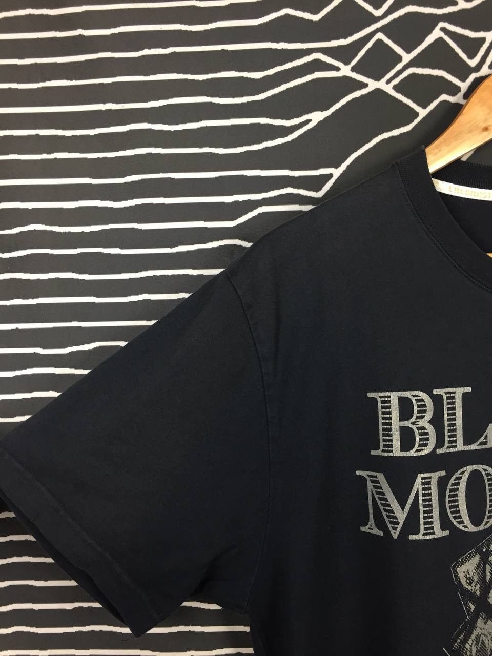 Japanese Brand × Vintage CHEBRASTA Japanese Brand Black Money Hoodlife Tee Size US L / EU 52-54 / 3 - 5 Thumbnail