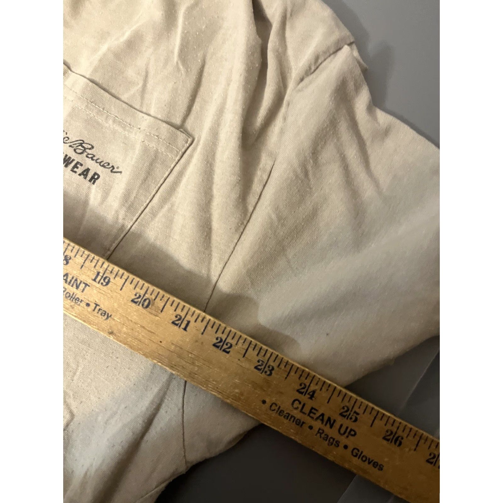 Eddie Bauer Eddie Bauer T-Shirt Men Short Sleeve Beige Logo Crew Neck Size L - Cotton / Regular Fit / Outdoor, Casual, Logo, Sports Size US L / EU 52-54 / 3 - 5 Thumbnail