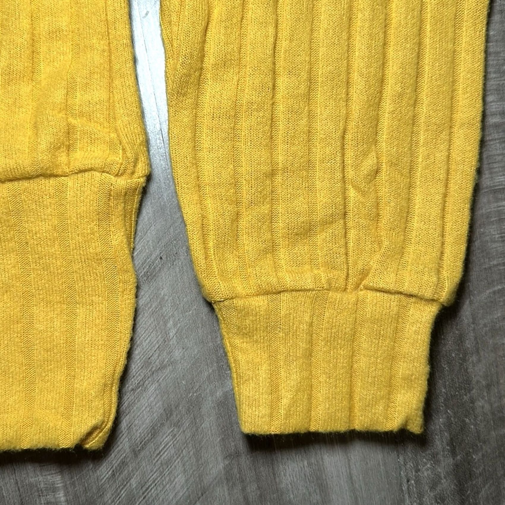 Billabong Billabong Blouse Glow Up Brushed Knit Top - Large - Women - Yellow - NWT - Mustard - 79% Polyester 17% Rayon 4% Elastane - MS10715 Size L / US 10 / IT 46 - 3 Thumbnail