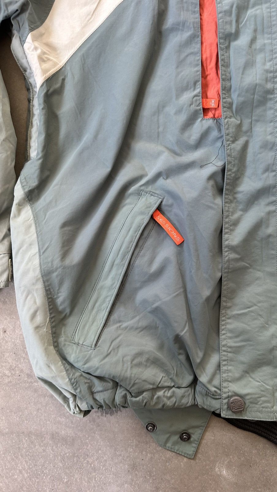 Sessions VIBTAGE SESSIONS SNOWBOARD RIDGE SERIES GORPCORE WINDBREAKER Size US L / EU 52-54 / 3 - 2 Thumbnail