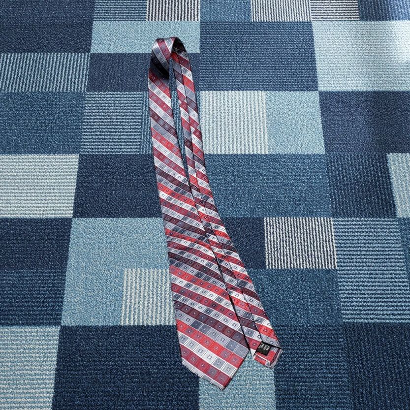Calvin Klein Calvin Klein Tie Mens NEW Red Gray Silk Striped Designer Necktie Neck Tie Size ONE SIZE - 1 Thumbnail