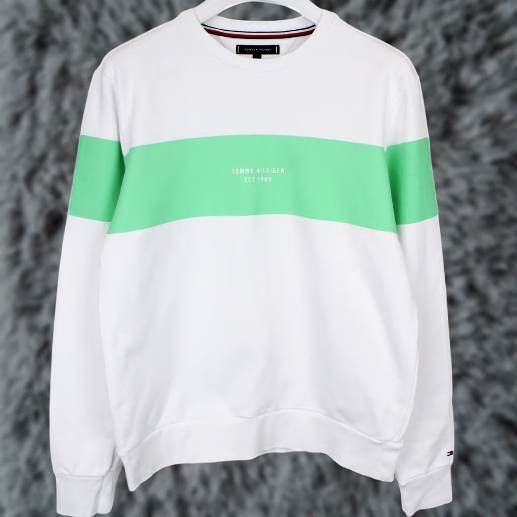 Tommy Hilfiger Tommy Hilfiger Sweatshirt Men Large Pullover Crew Neck Logo White Size US L / EU 52-54 / 3 - 1 Thumbnail