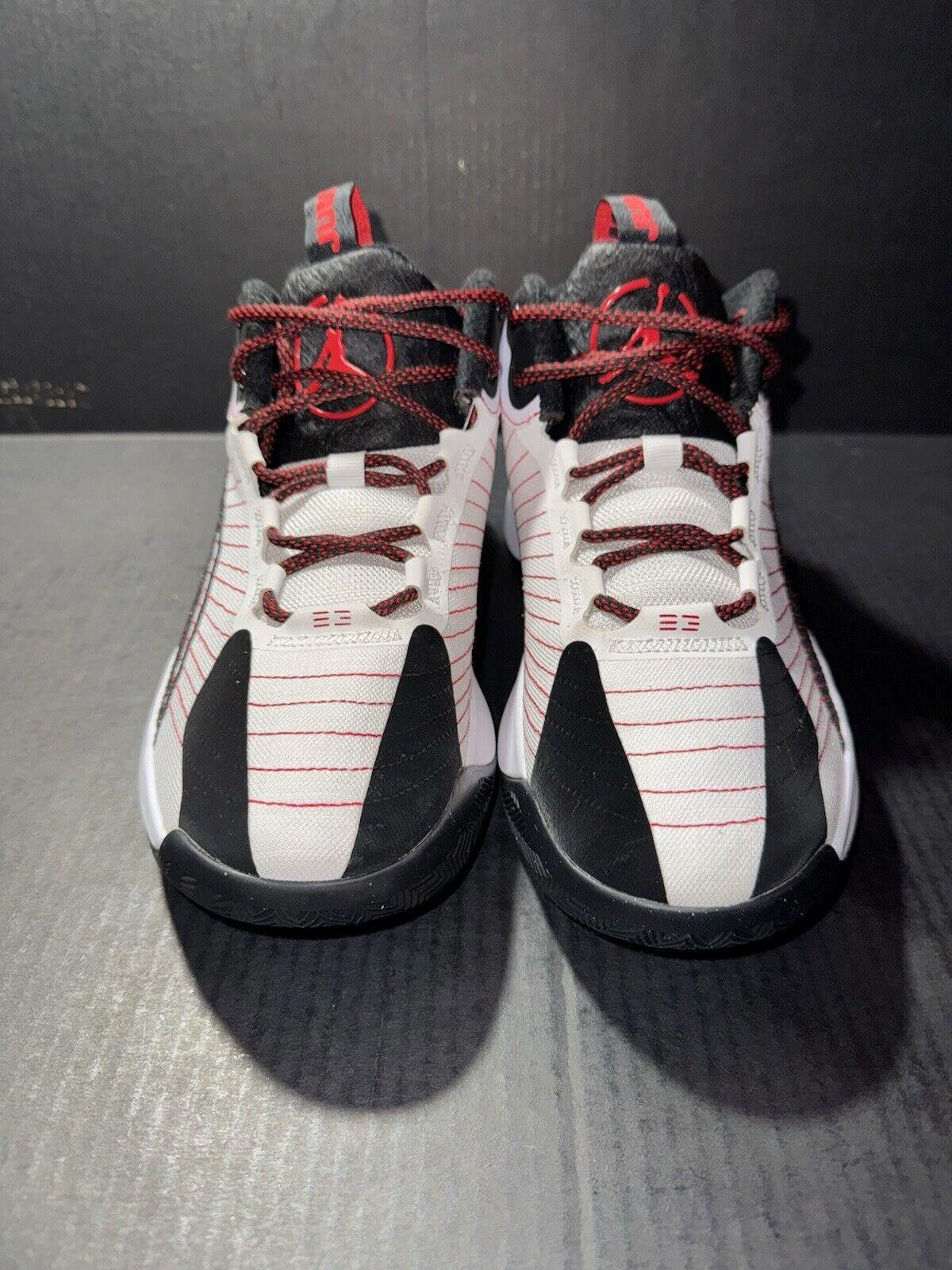 Jordan Brand Nike Air Jordan Jumpman 2021 White Red CQ4021-100 Sz 9 Size US 9 / EU 42 - 3 Thumbnail