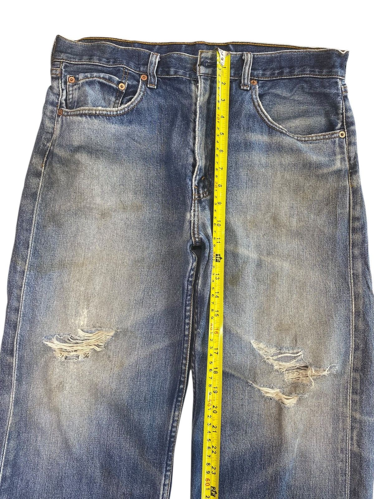 Levi's Levi’s Whiskers Faded Style Ripped Jeans Size US 36 / EU 52 - 6 Thumbnail