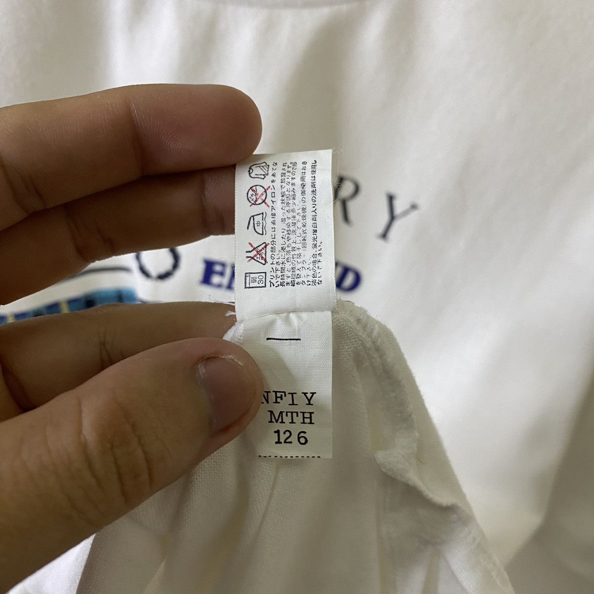 Fred Perry Vintage 1990s Fred Perry London England Tee Size US L / EU 52-54 / 3 - 7 Thumbnail