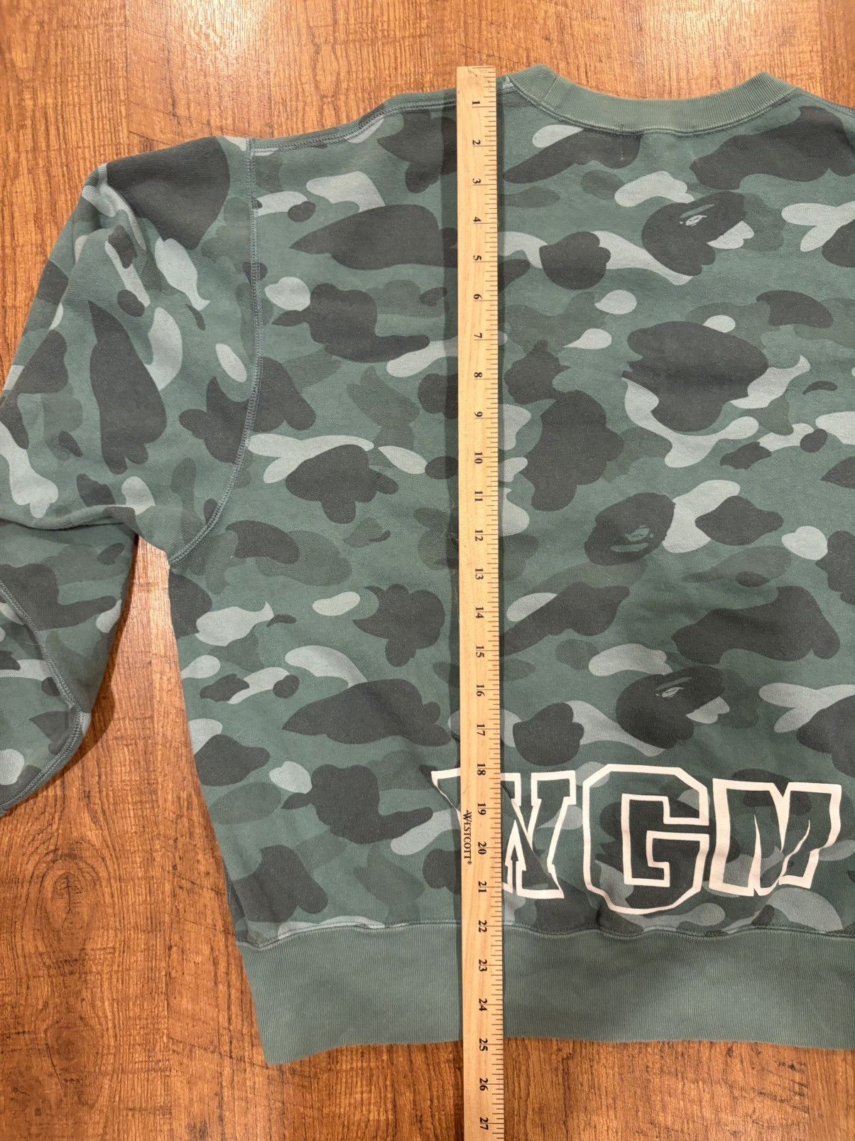 Bape A Bathing Ape Men's L Crewneck Bape Camo Shark Pattern Green Size US L / EU 52-54 / 3 - 18 Thumbnail