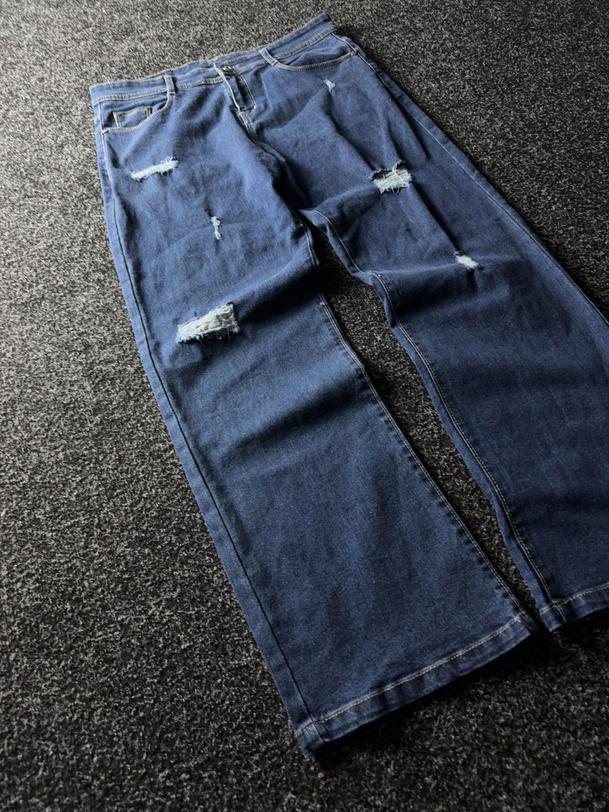 Dolce & Gabbana Designer Dolce & Gabbana Italy Distressed Straight Jeans Size 32" / US 10 / IT 46 - 2 Thumbnail