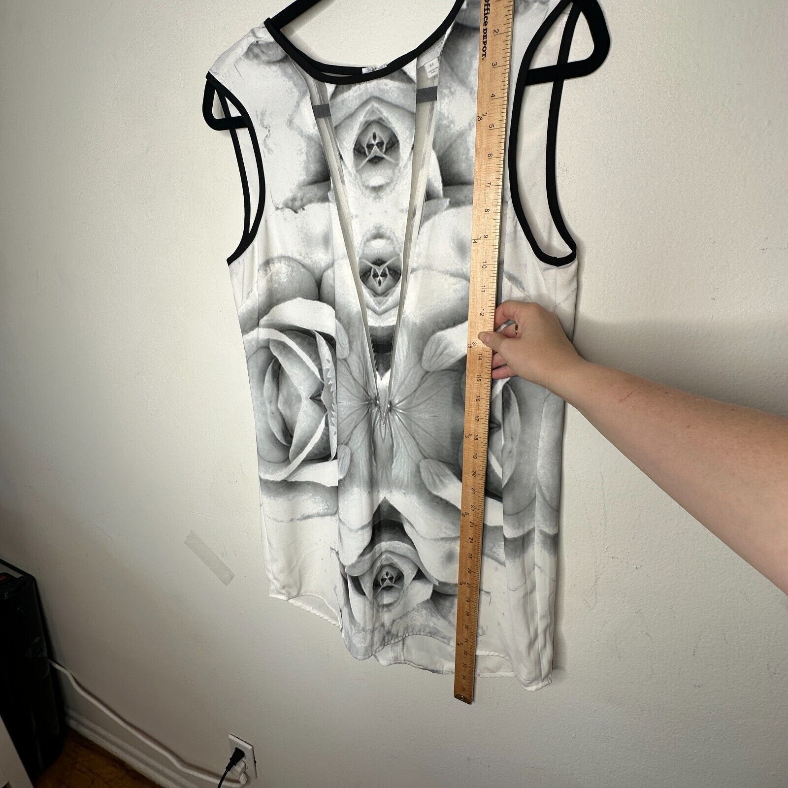 Other Finders Keepers Black White Tangled Secrets Rose Slip Dress Size M / US 6-8 / IT 42-44 - 9 Thumbnail
