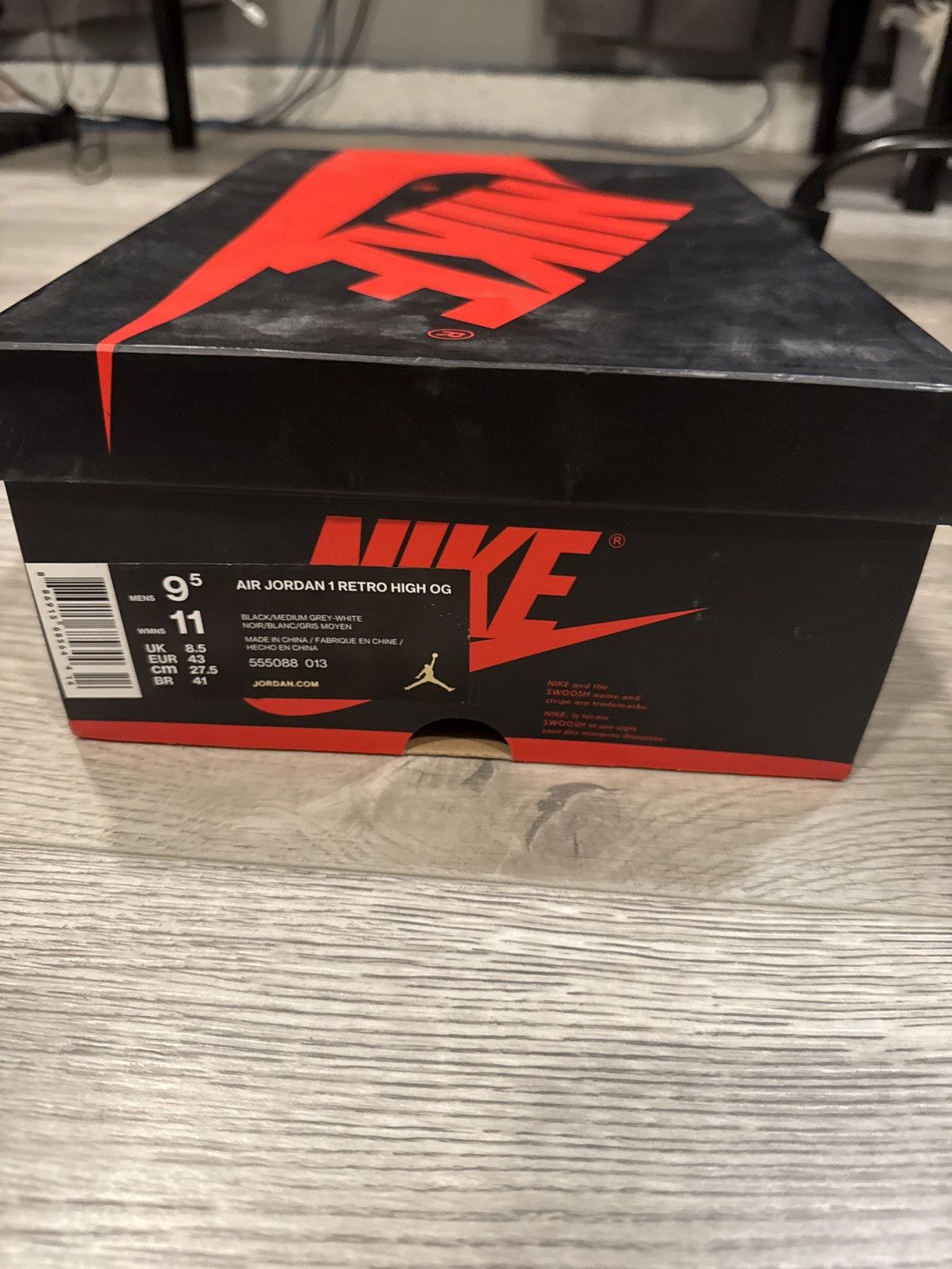Jordan Brand 2013 Jordan 1 Black Toes Size US 9.5 / EU 42-43 - 7 Thumbnail