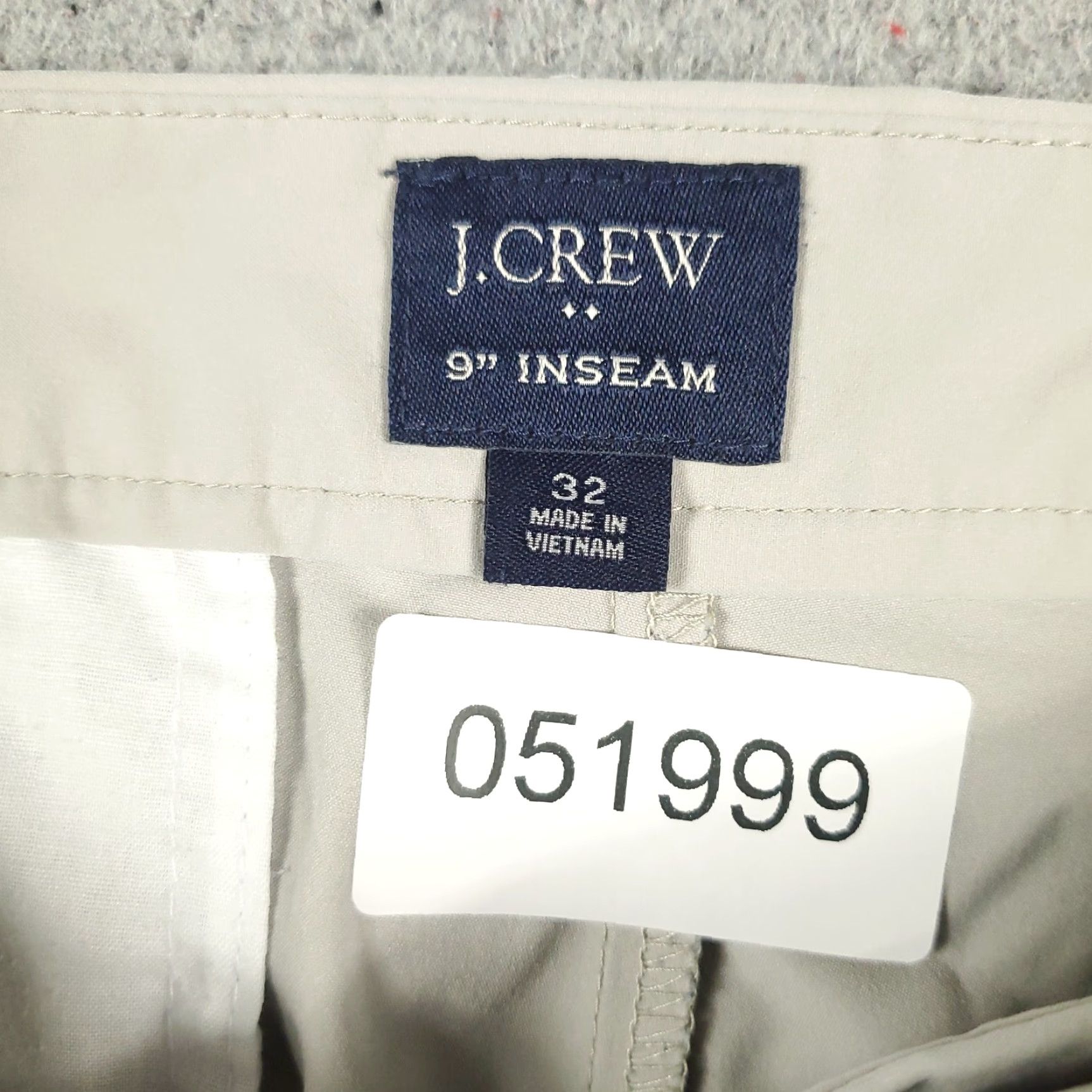 J.Crew J. Crew Shorts Mens 32 Beige Tech Casual Flat Front Chino Size US 32 / EU 48 - 8 Thumbnail