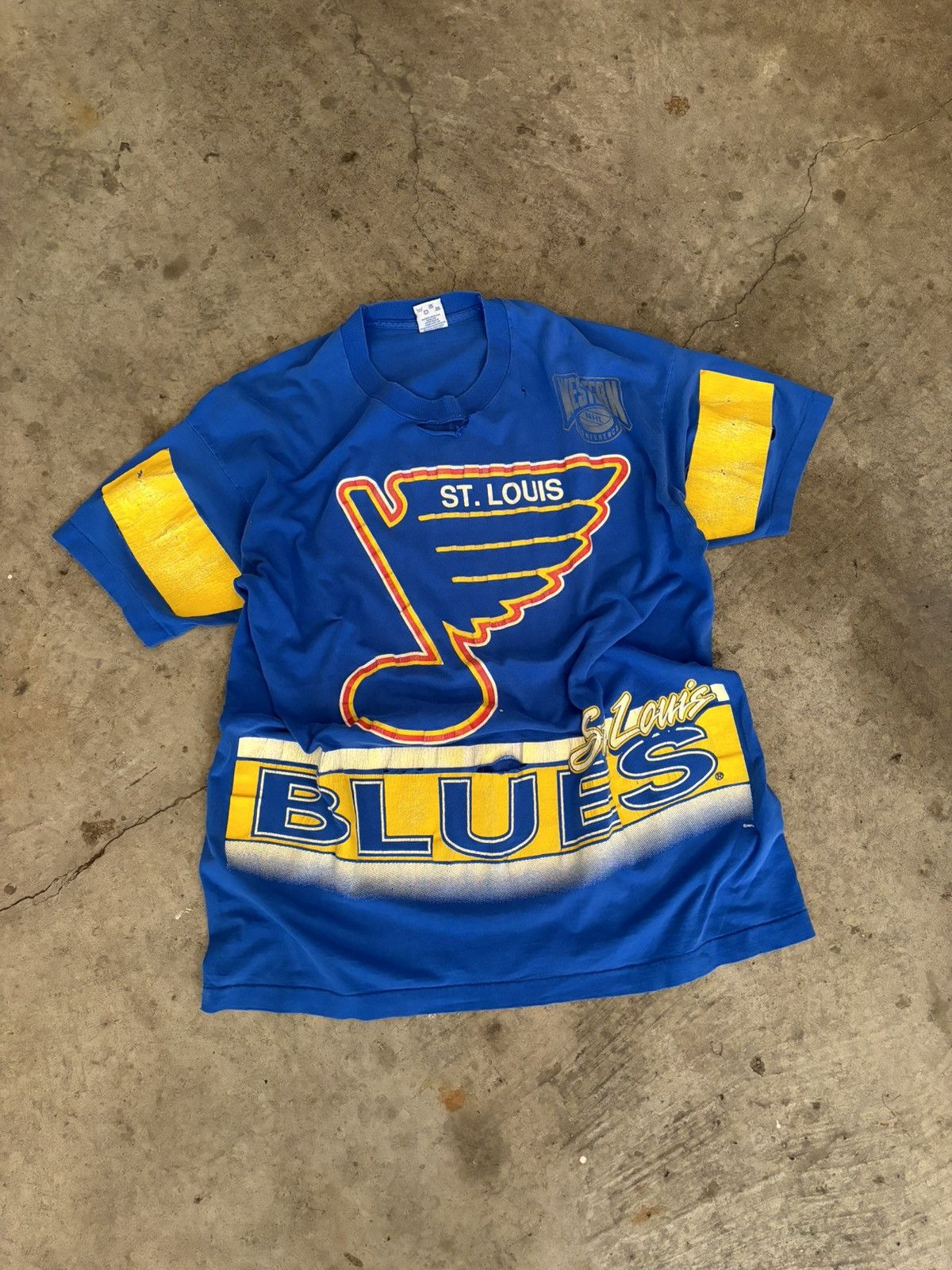 NHL × Vintage vintage blues tee Size US XL / EU 56 / 4 - 1 Thumbnail