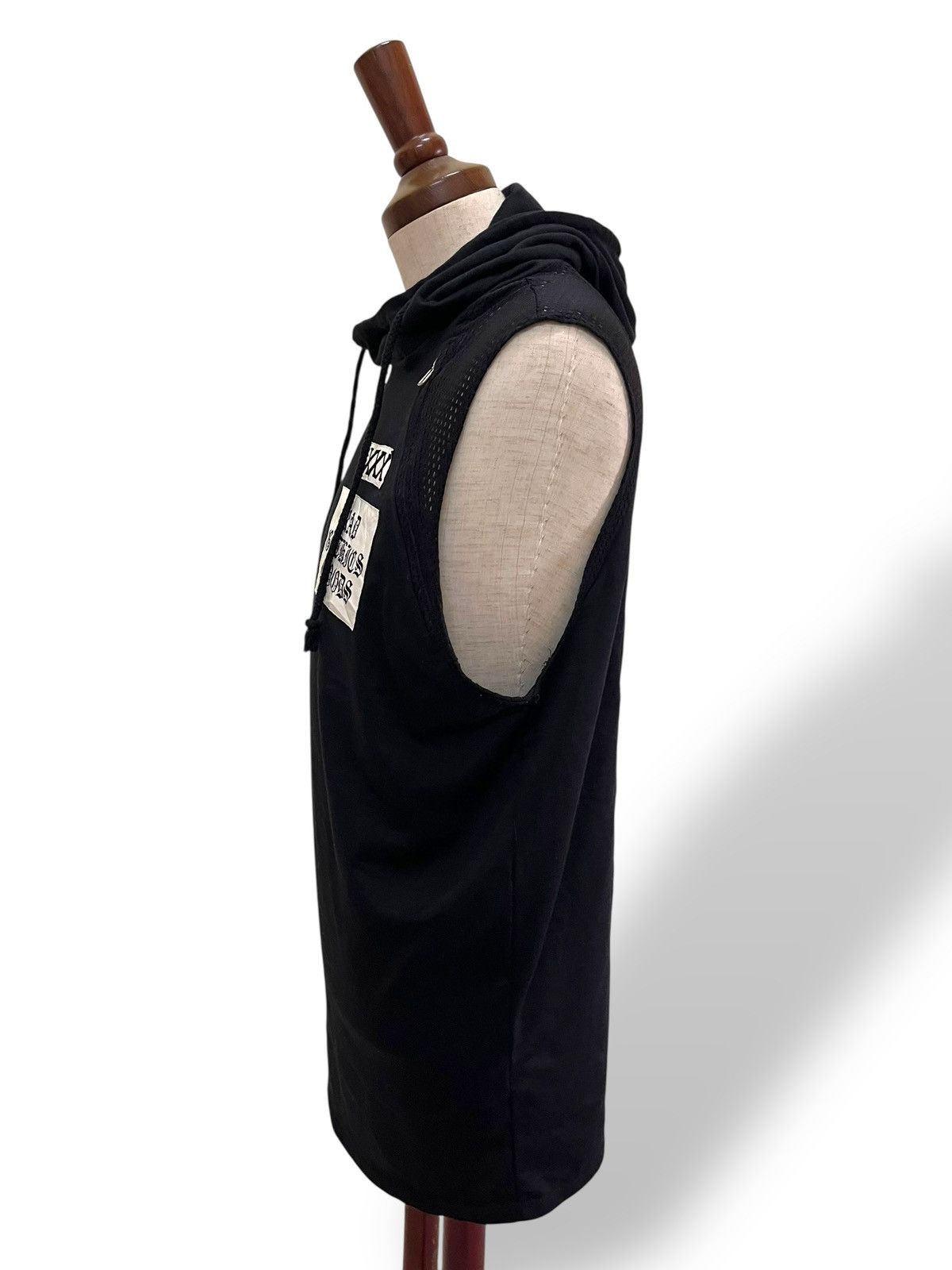 If Six Was Nine Japanese Brand Glad News Sleeveless Hoodies Size US M / EU 48-50 / 2 - 5 Thumbnail
