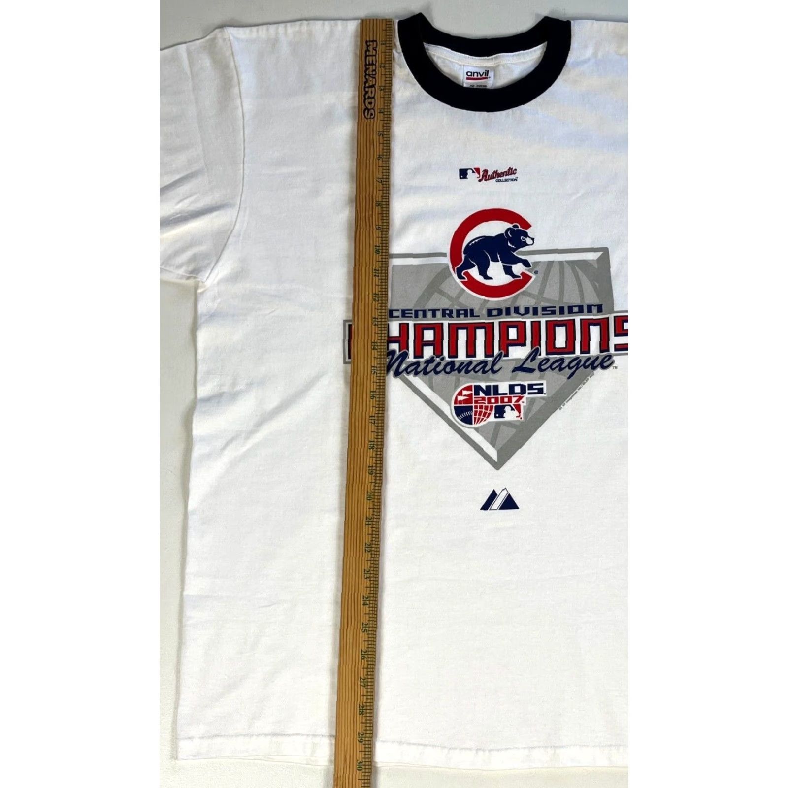 Anvil Chicago Cubs 2007 Central Division National League Champions T-Shirt XL White Cotton Anvil Men Baseball Vintage XL Shirt Size US XL / EU 56 / 4 - 7 Thumbnail