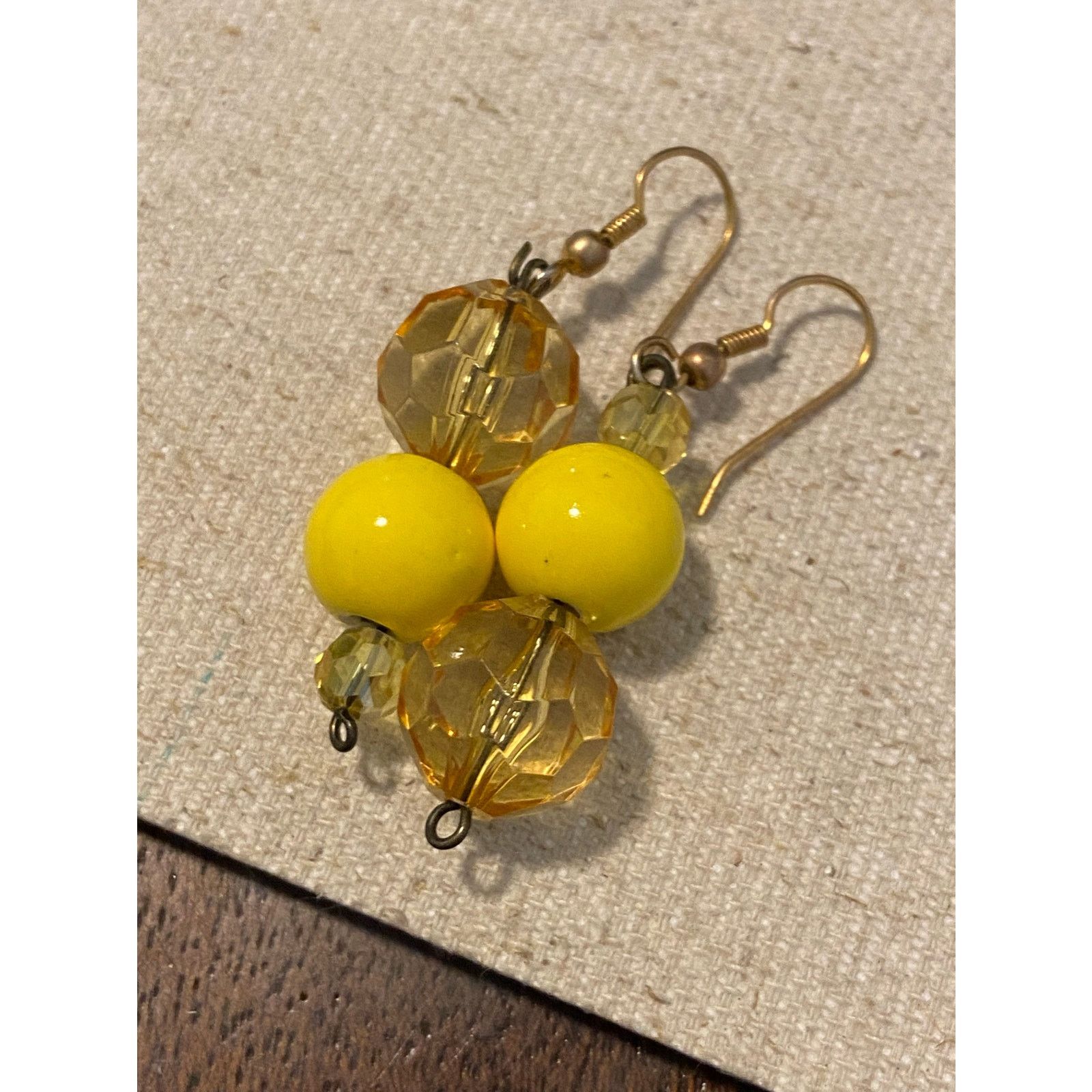 Handmade yellow bead earrings Size ONE SIZE - 4 Thumbnail
