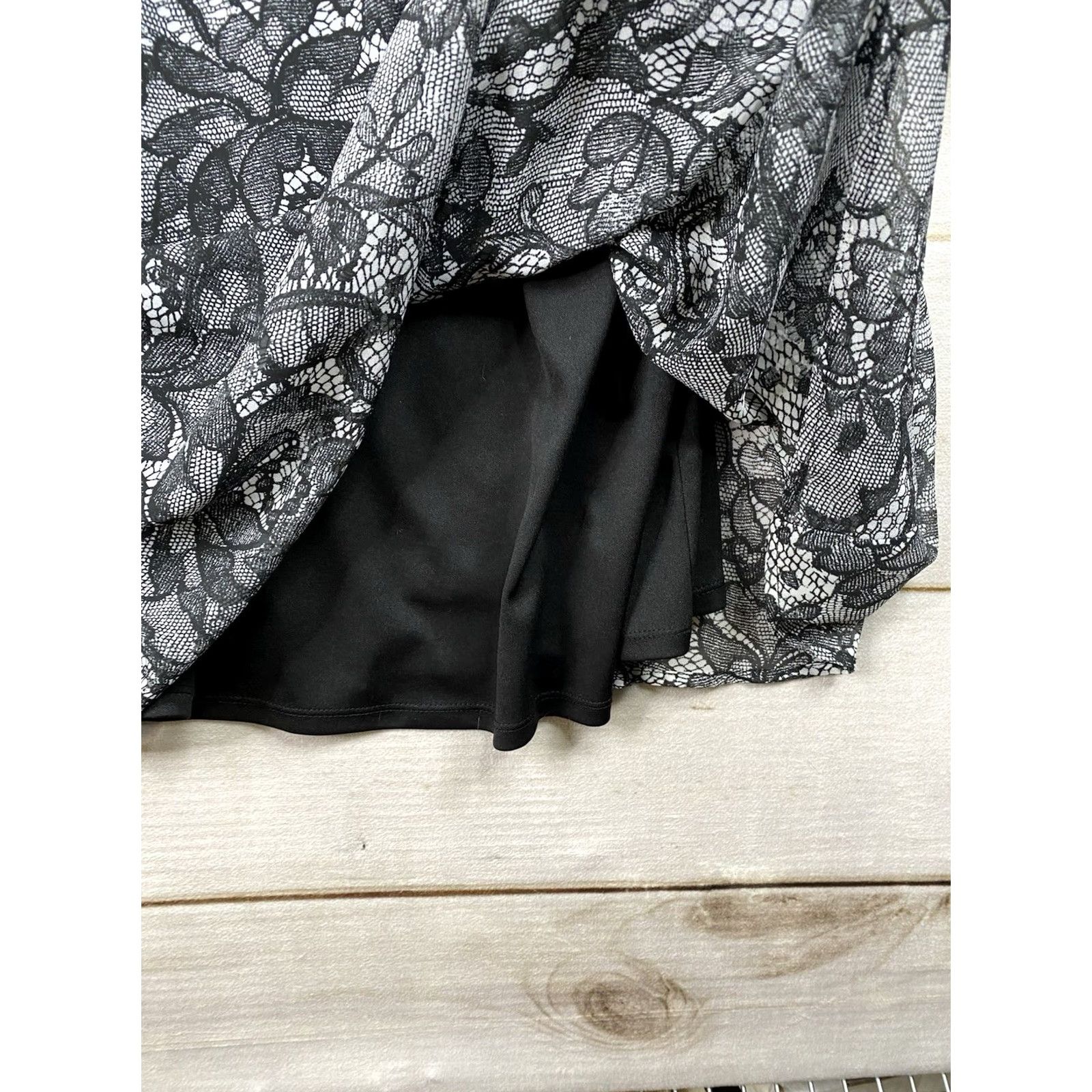 Vintage Robbie Bee Dress Womens 24W Black Floral Keyhole Lined Slit Sleeve Flowy Boho Dress Size 4XL / US 24-26 - 3 Thumbnail
