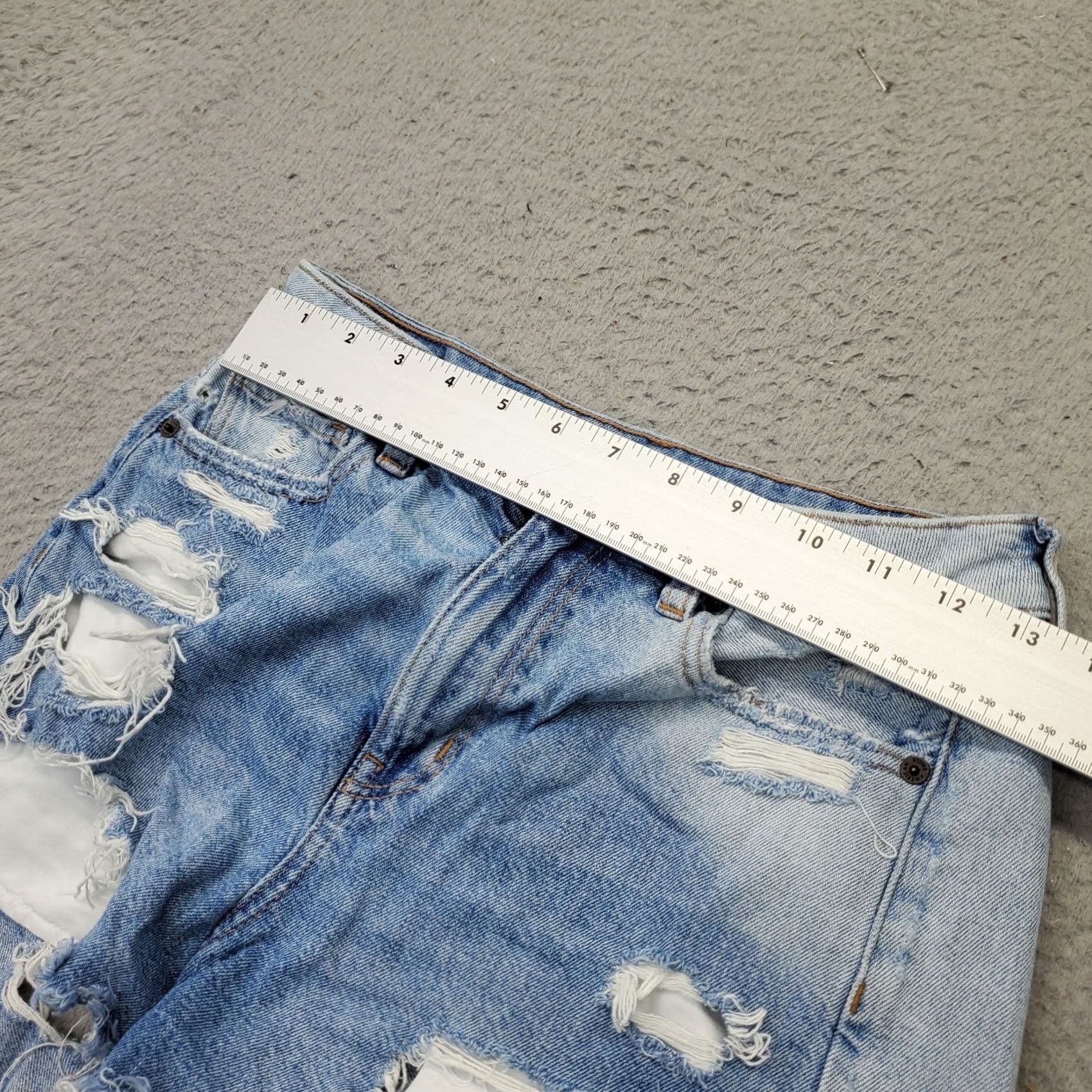 American Eagle Outfitters American Eagle Outfitters Womens 2 Blue Denim 5-Pocket Design Mom Shorts Size 26" / US 2 / IT 38 - 3 Thumbnail
