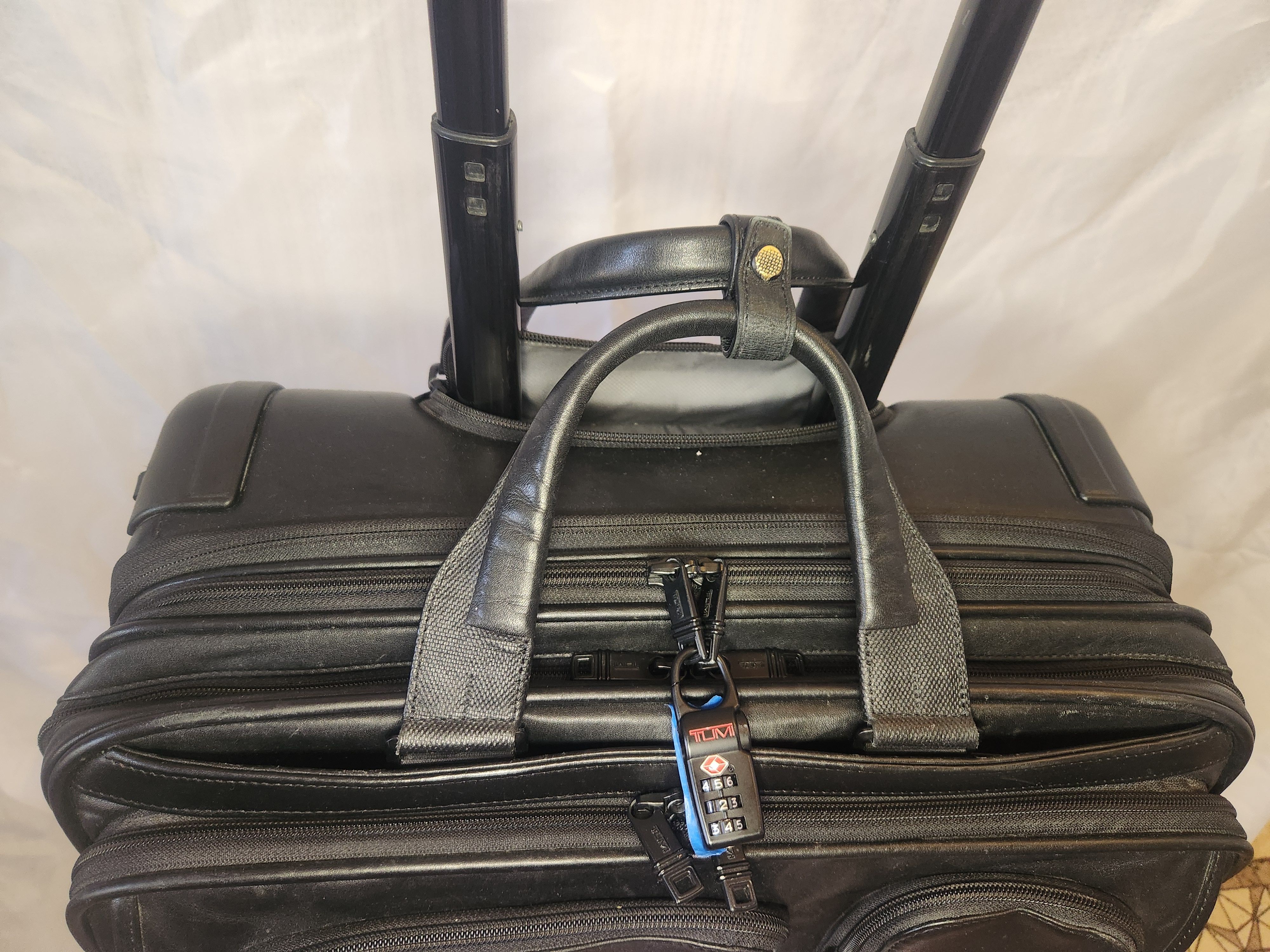 Tumi ALPHA 2 DELUXE 4 WHEELS Size ONE SIZE - 3 Thumbnail