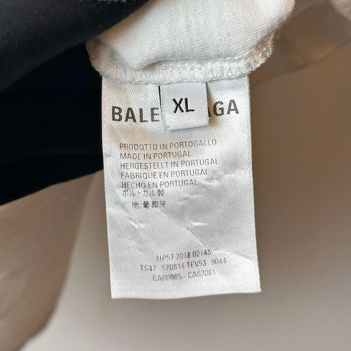 Balenciaga BALENCIAGA MULTI COLLOR WHITE T SHIRT Size US XL / EU 56 / 4 - 5 Thumbnail