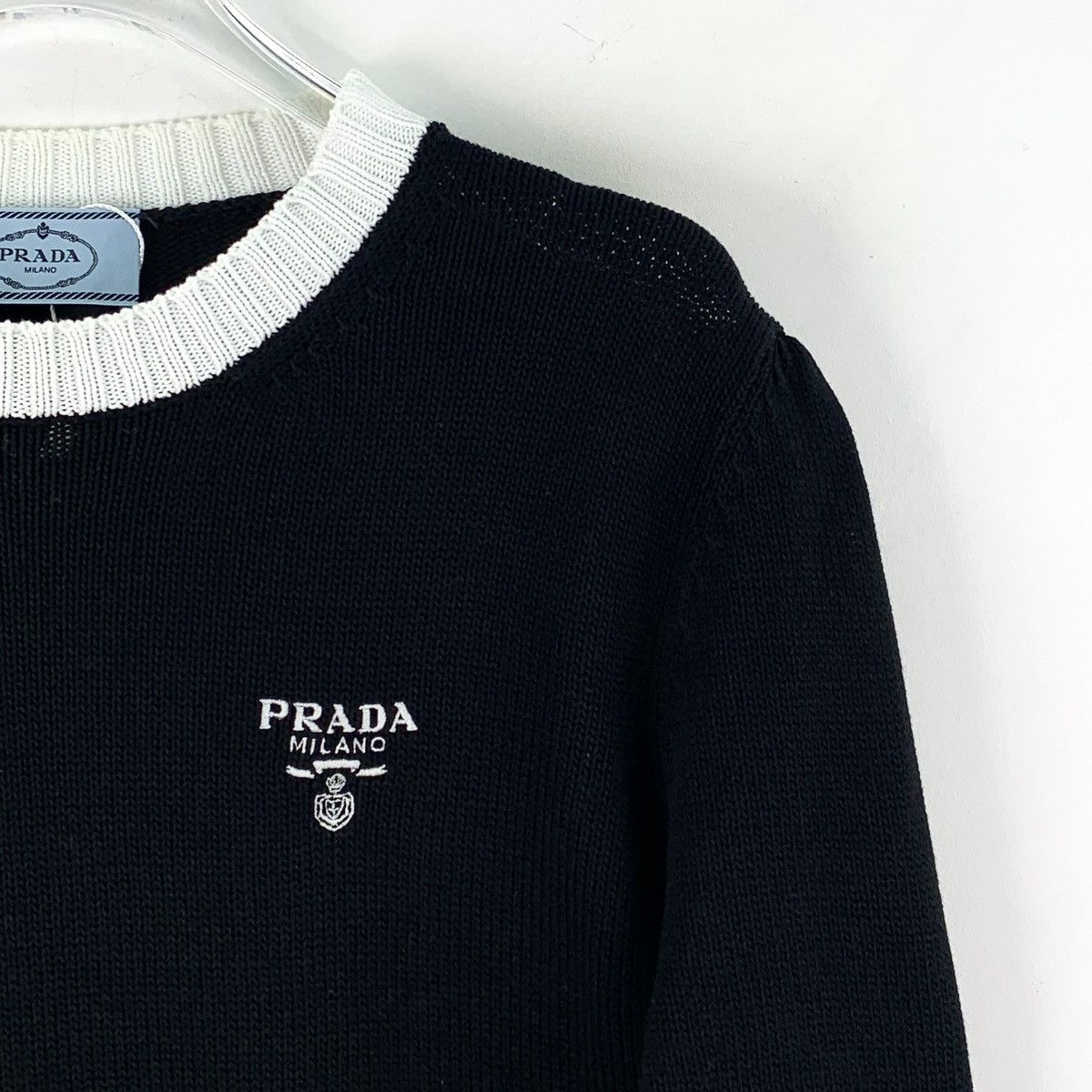 Prada Prada Letter Logo Embroidered Long Sleeve Knit Sweater K26WX Size L / US 10 / IT 46 - 3 Thumbnail