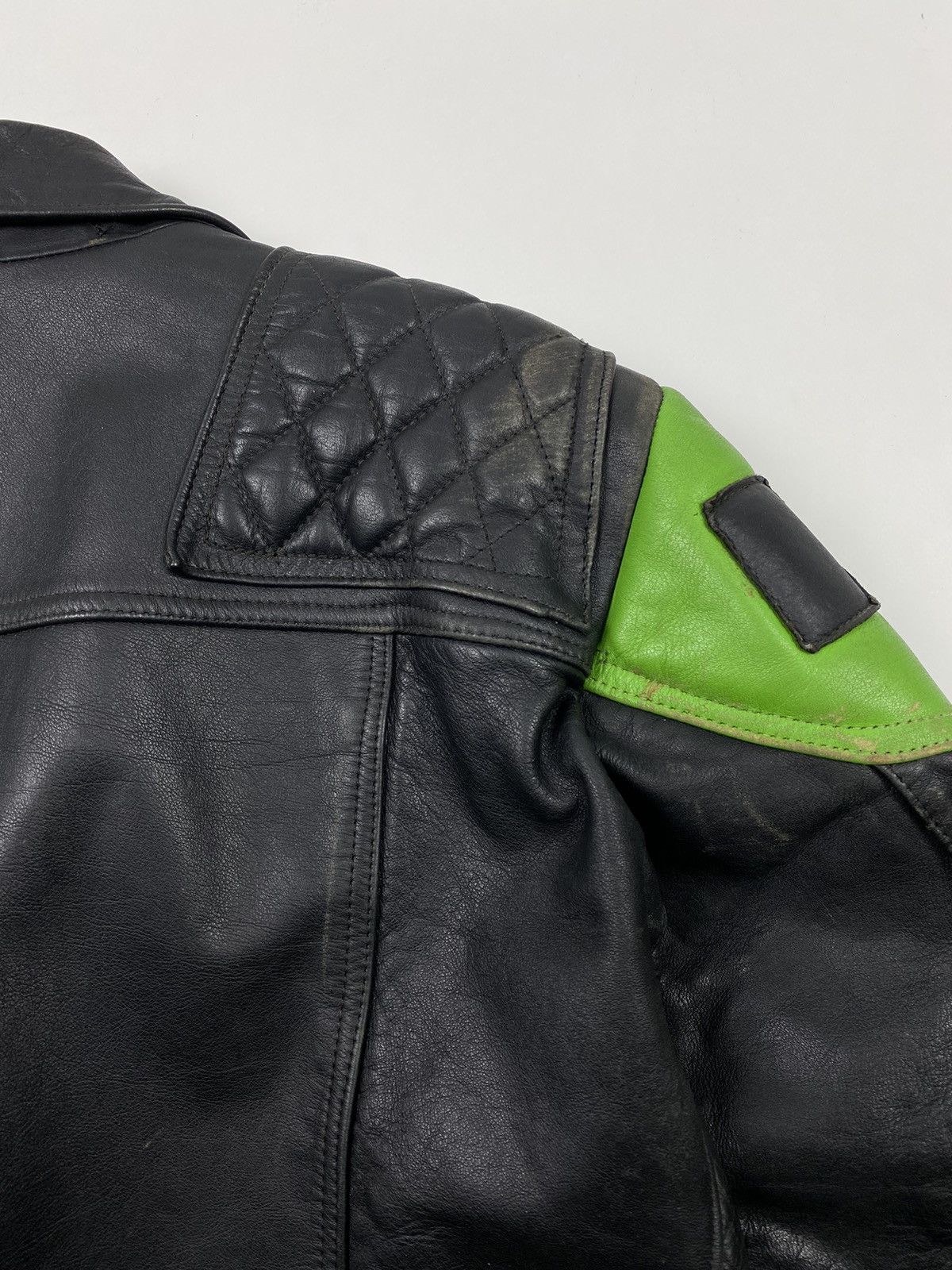 Vintage 1970s Vintage Distressed Kawasaki Heavy Leather Biker Jacket Size US M / EU 48-50 / 2 - 11 Thumbnail