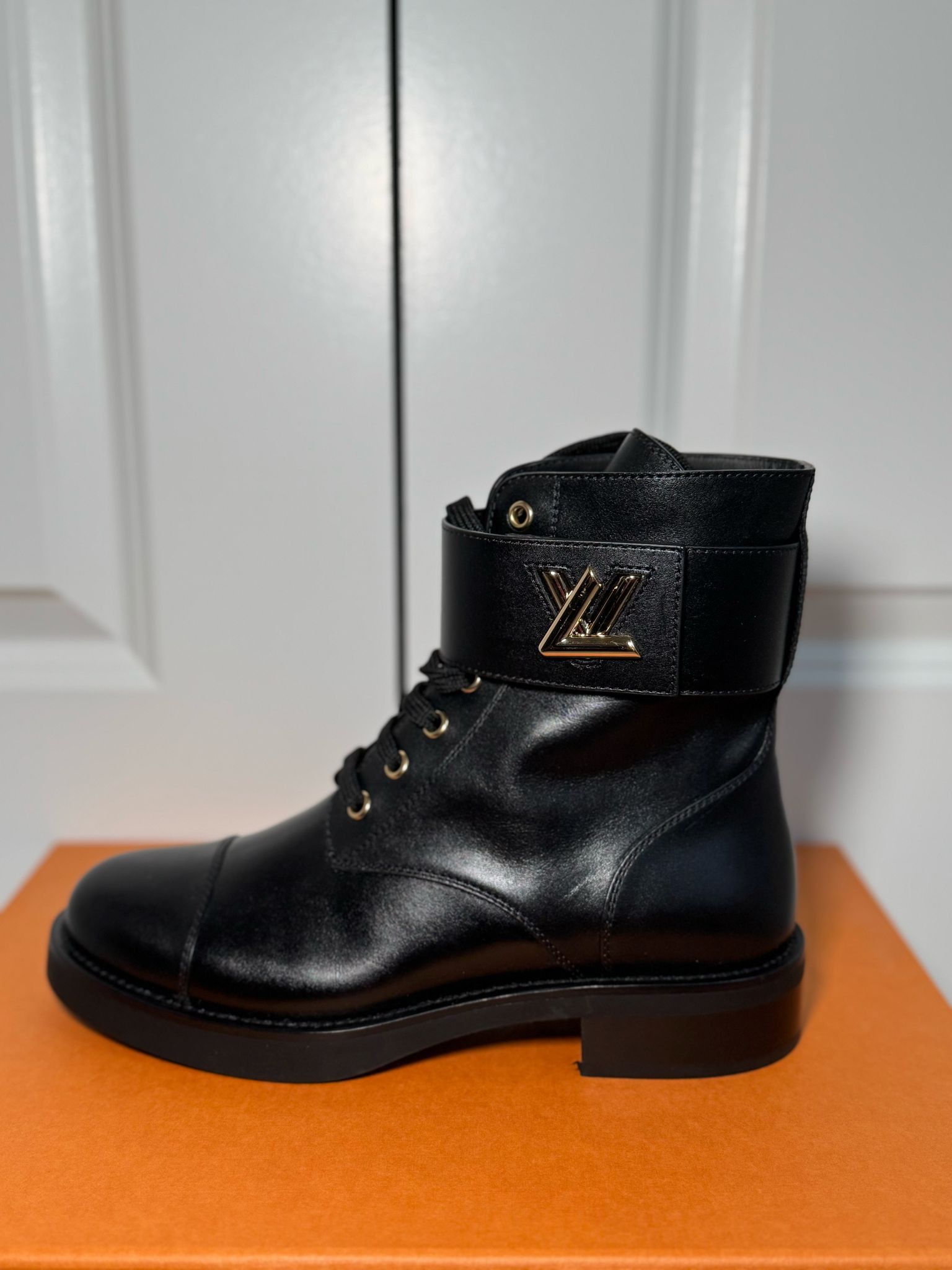 Louis Vuitton Wonderland Ranger Size US 8 / IT 38 - 3 Thumbnail