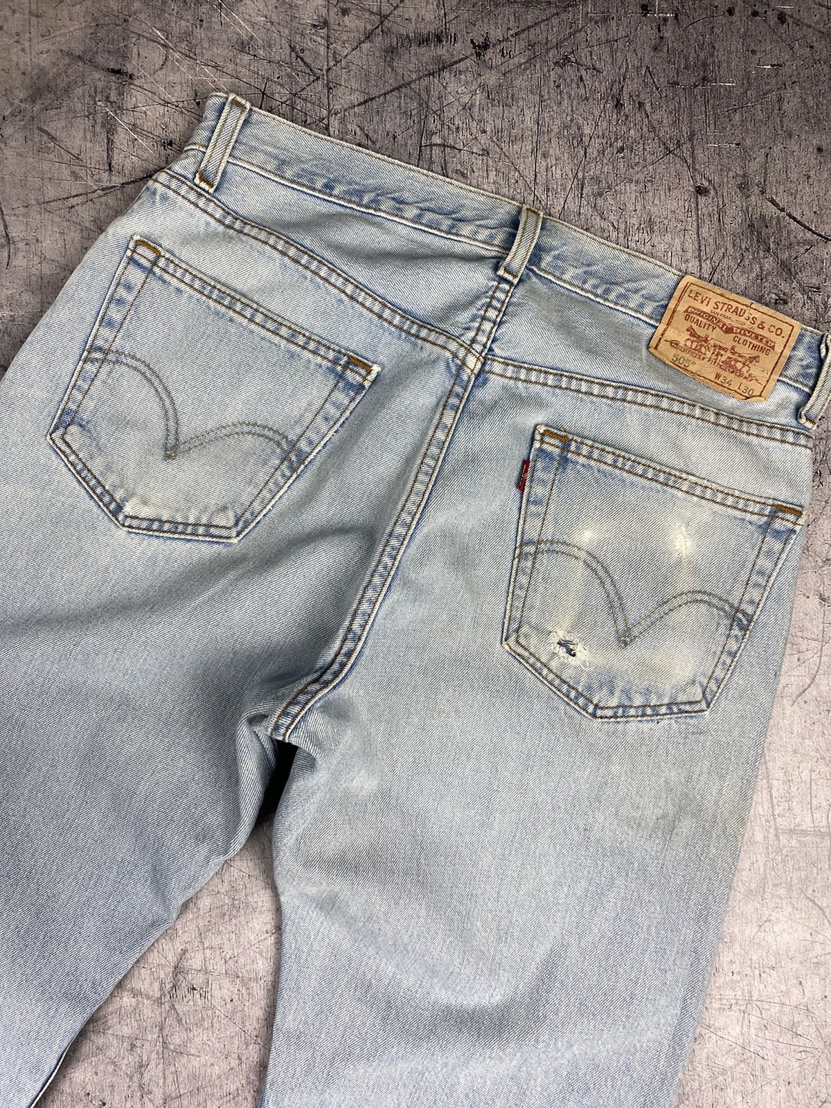 Levi's Vintage Levis 505 Distressed Jeans Size US 34 / EU 50 - 13 Thumbnail