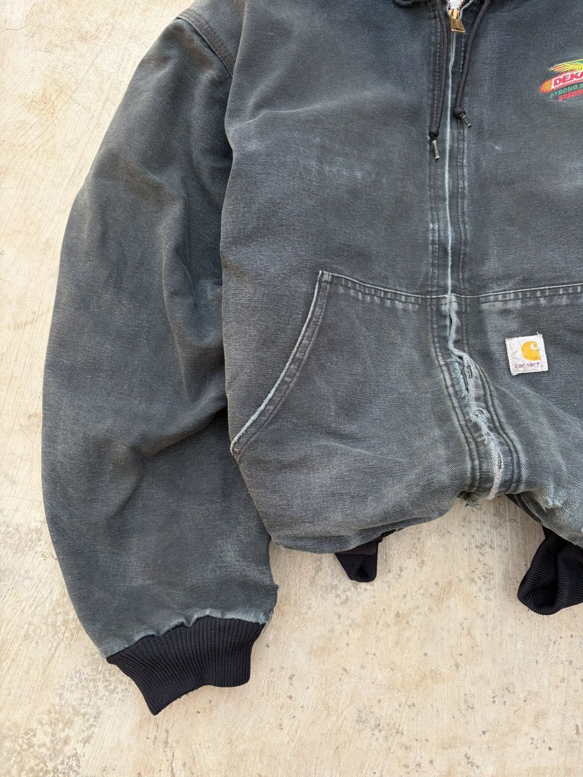 Carhartt Vintage 00s Faded Carhartt Active Jacket J131 BLK Size US XL / EU 56 / 4 - 5 Thumbnail