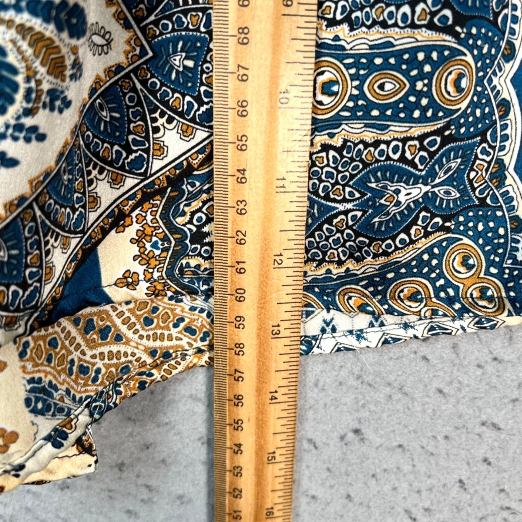 Cider Cider Womens High-Waist Bermuda Shorts Paisley Print Blue Summer M Light Weight Polyester Beige? Size 32" / US 10 / IT 46 - 5 Thumbnail