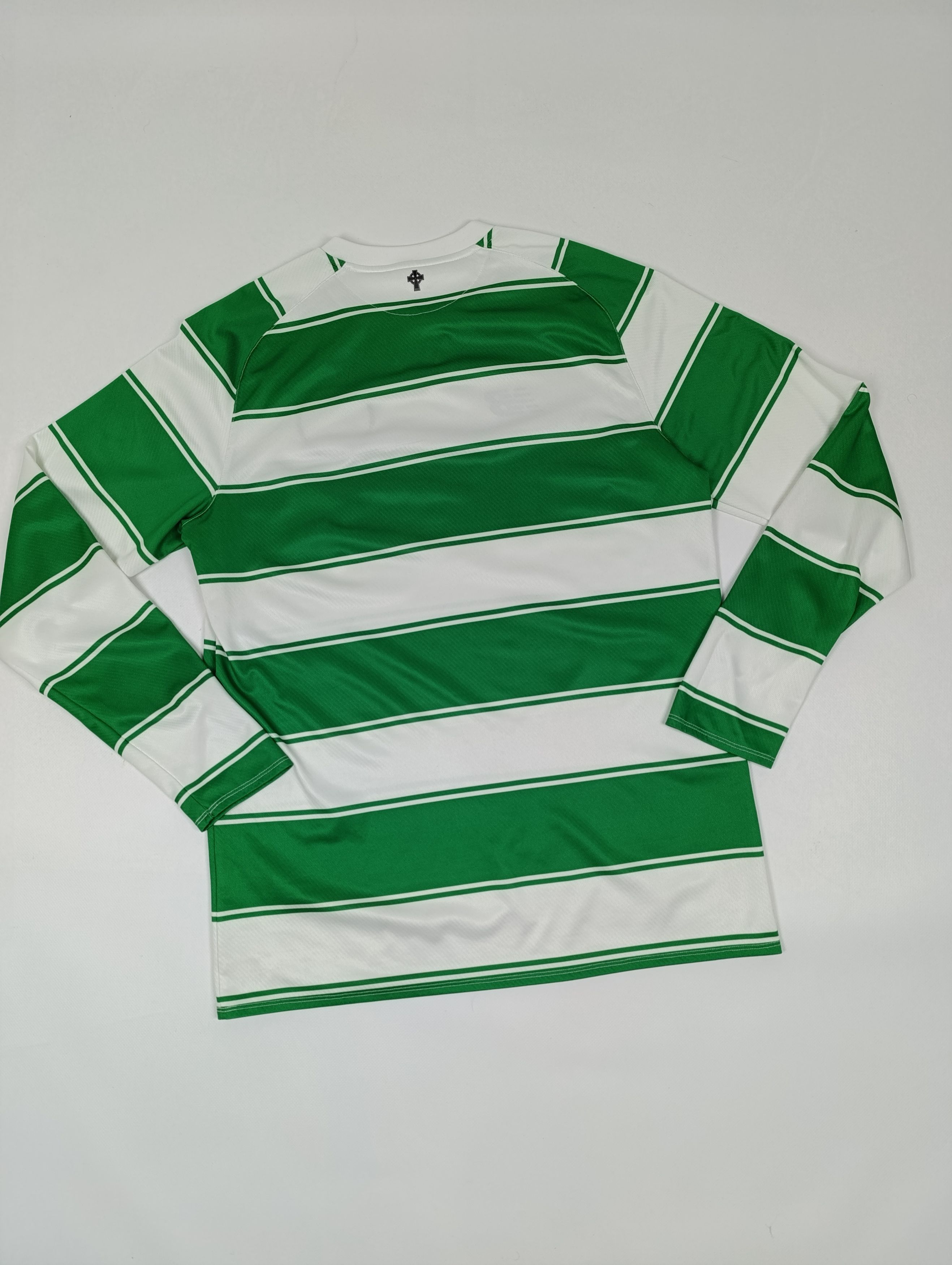 New Balance NEW BALANCE CELTIC HOME LONG SLEEVE JERSEY 2015 - 2016 Size US M / EU 48-50 / 2 - 15 Thumbnail