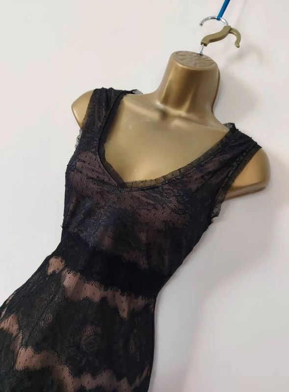 Bcbgmaxazria Bcbg Maxazria vintage lace top 10/12 Size M / US 6-8 / IT 42-44 - 2 Thumbnail