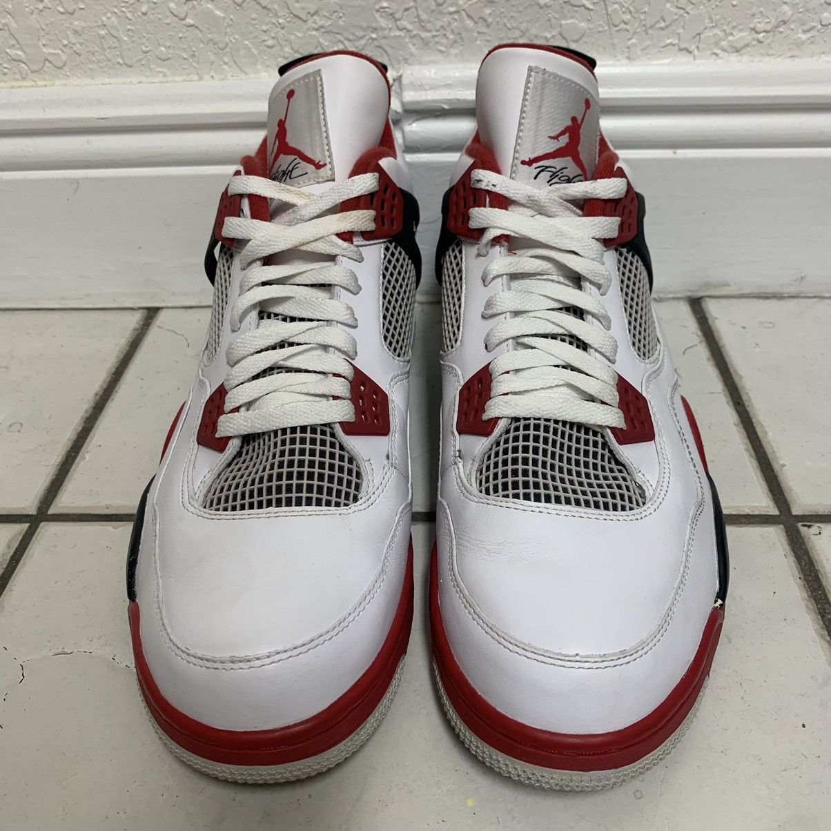 Jordan Brand Jordan 4 Retro OG Mid Fire Red 2012 Size 14 Size US 14 / EU 47 - 3 Thumbnail