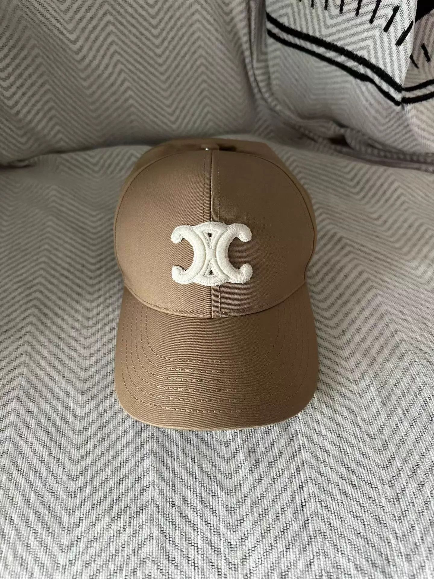 Celine CELINE Khaki Triomphe Baseball Cap L New Size ONE SIZE - 1 Thumbnail