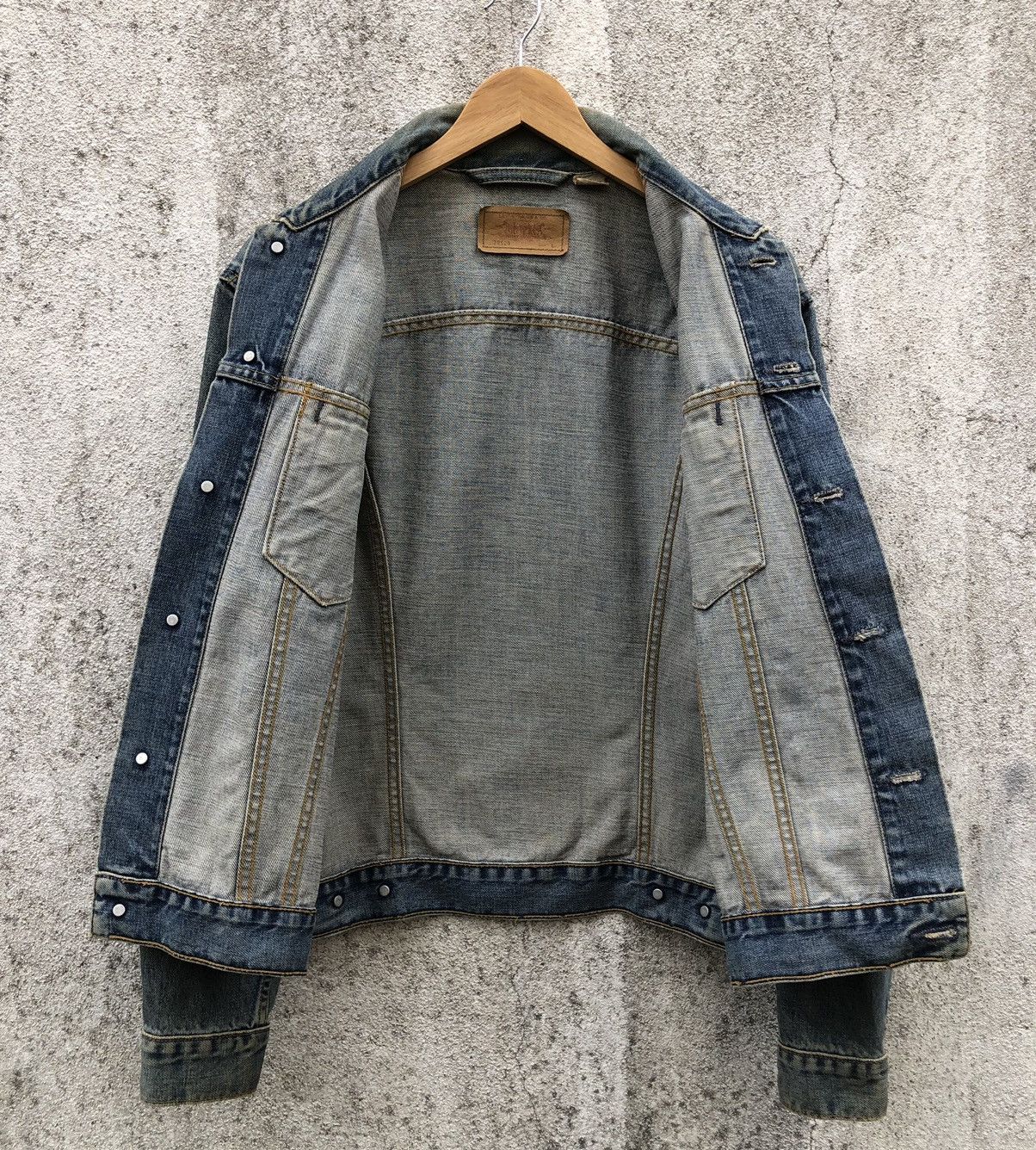 Levi's Vintage Clothing Vintage Levis Trucker Denim Jacket Size US L / EU 52-54 / 3 - 9 Thumbnail