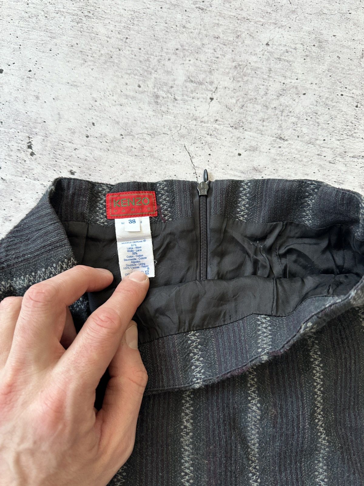 Kenzo × Vintage Vintage Kenzo Wool Mini Skirt Size 27" / US 4 / IT 40 - 4 Thumbnail