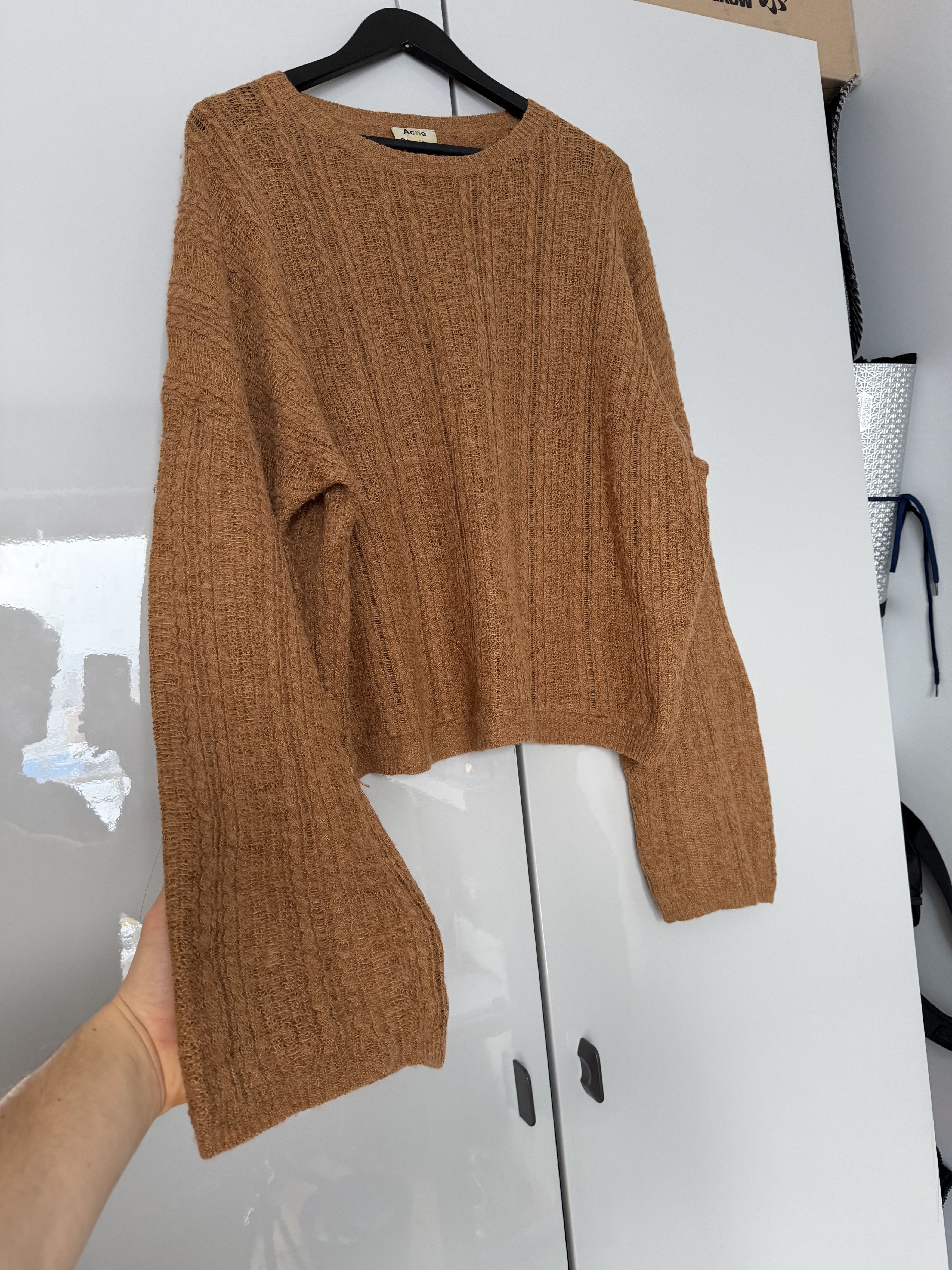 Acne Studios Acne Studios oversize sleeved woolblend sweater Size US M / EU 48-50 / 2 - 2 Thumbnail
