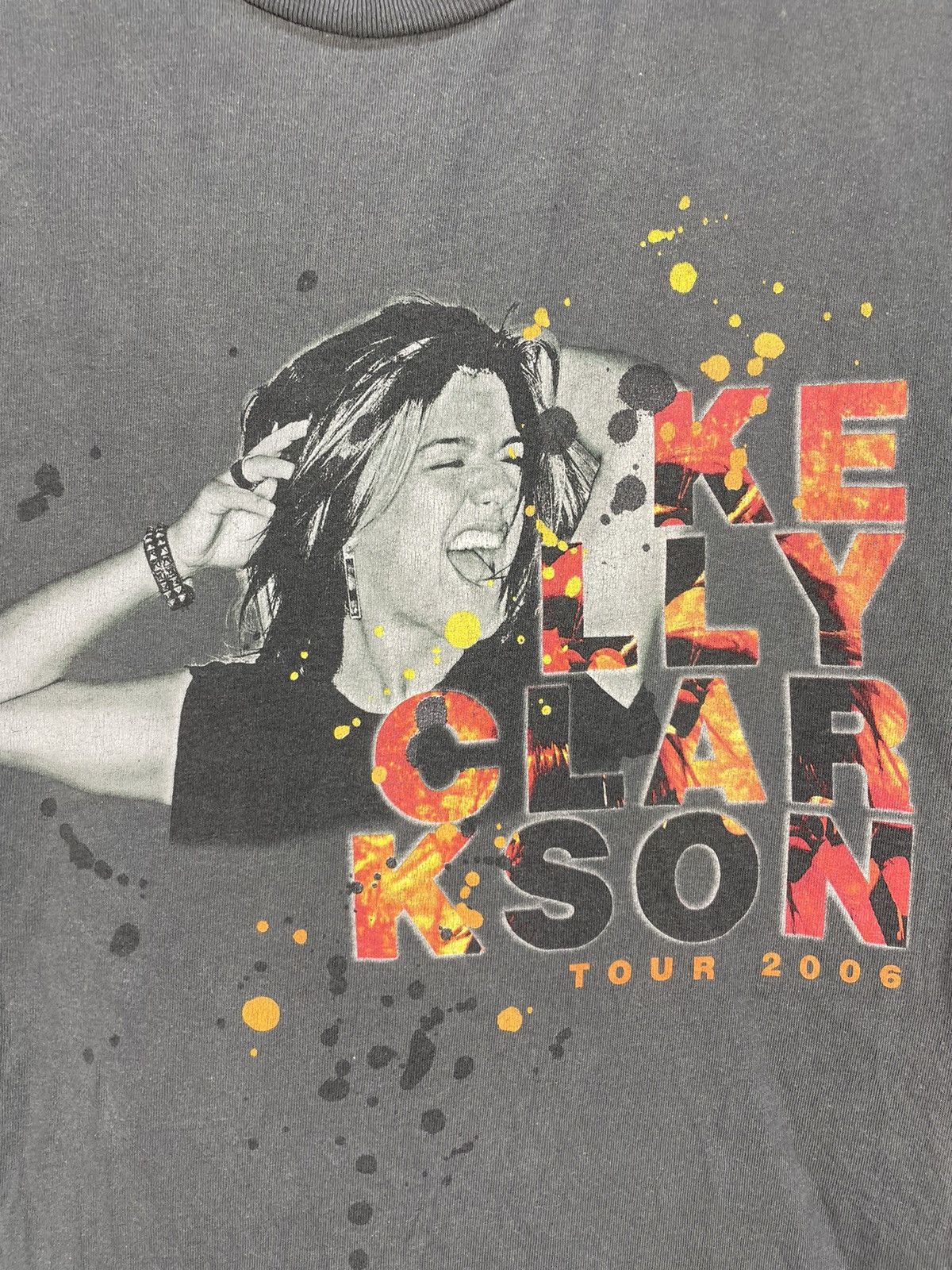Band Tees Vintage Y2K Kelly Clarkson tour 2006 t shirt Size US S / EU 44-46 / 1 - 4 Thumbnail