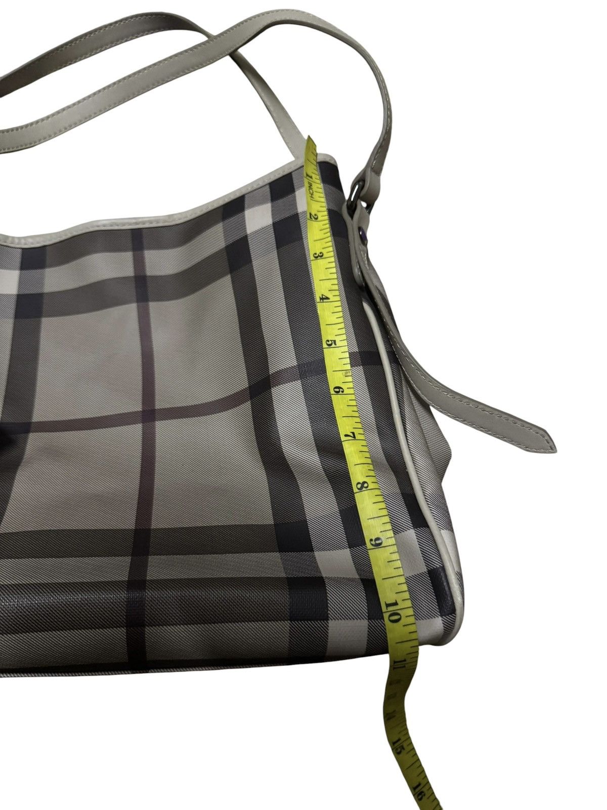 Burberry Burberry Smoke Grey Haymarket Novacheck Tote Bag Size ONE SIZE - 16 Thumbnail