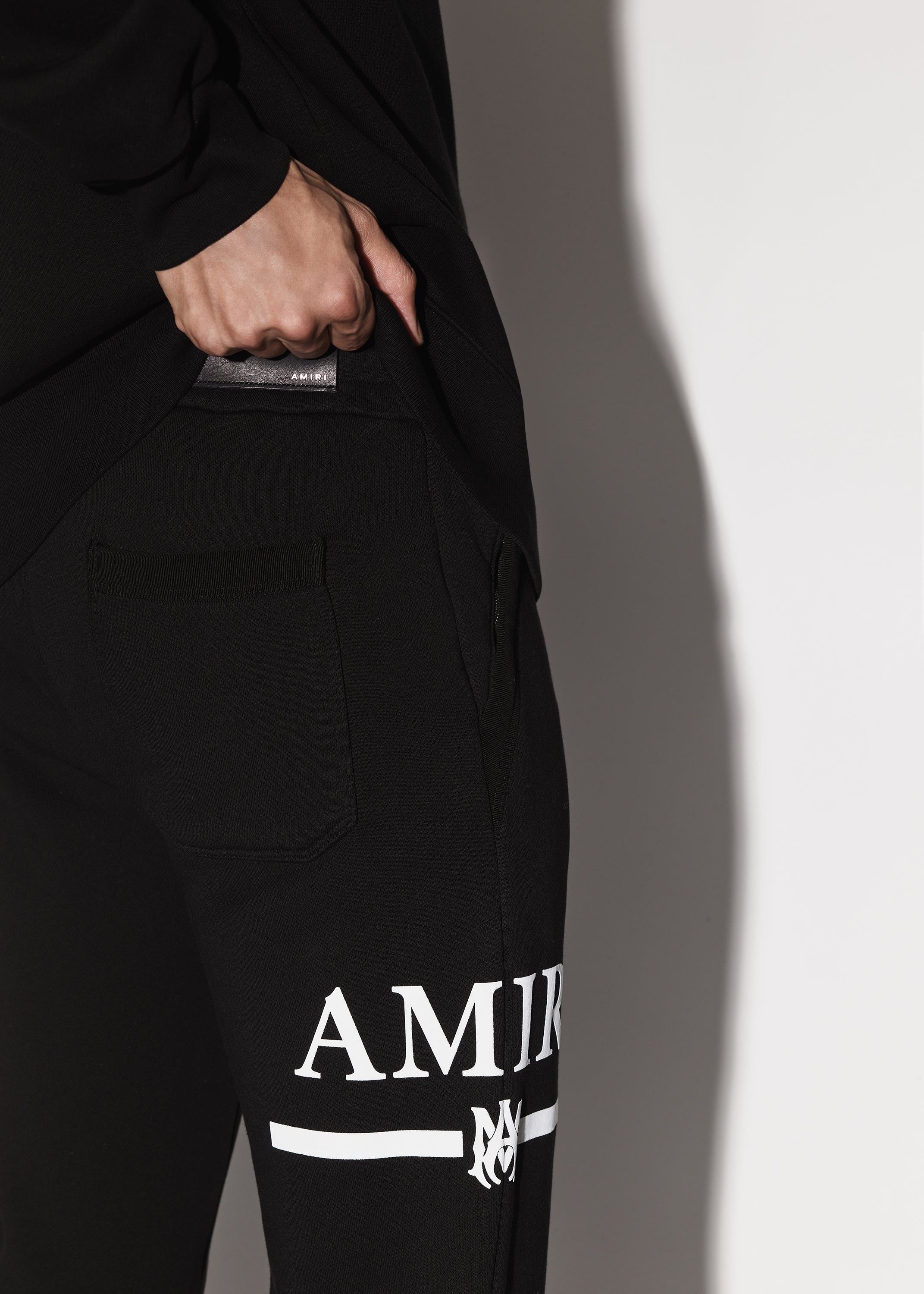 Amiri o1w1db11224 Sweatpant & Jogger in Black Size US 34 / EU 50 - 6 Thumbnail