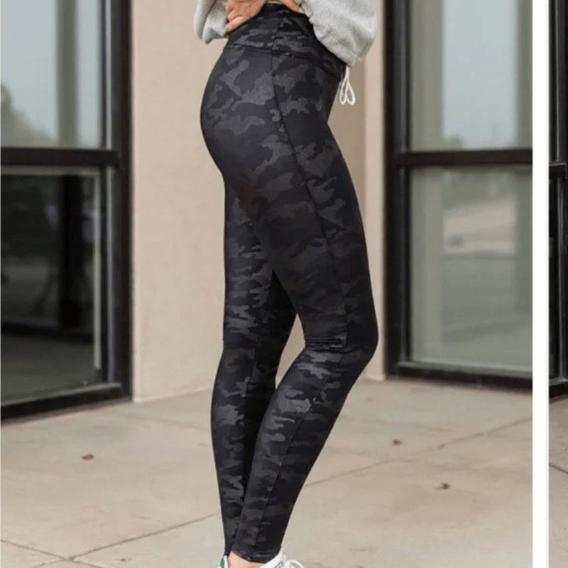 Spanx SPANXshape Faux Leather Camo Leggings Black Sz L Large NWOT Size 32" / US 10 / IT 46 - 4 Thumbnail